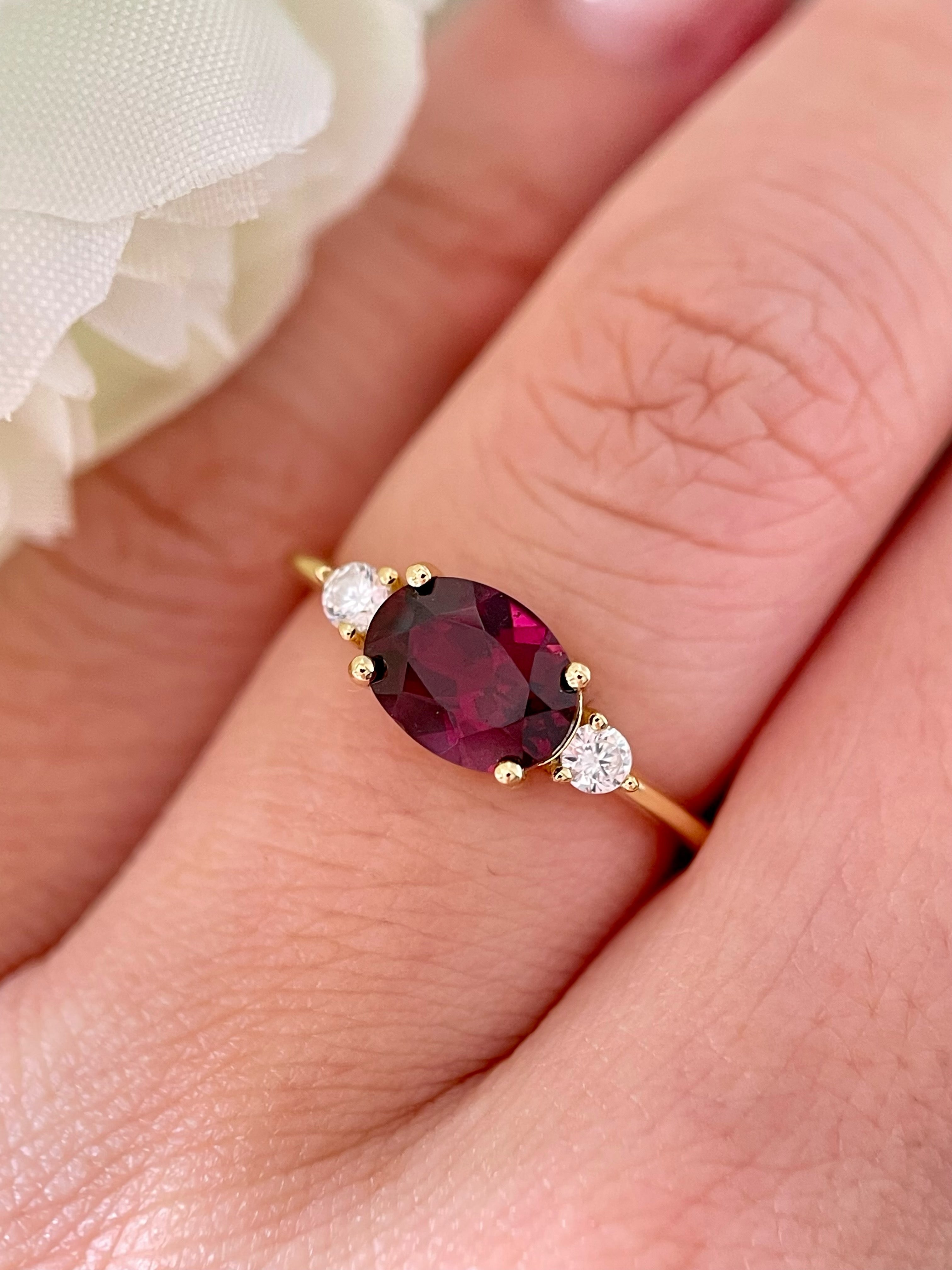 【Rubicund Ember】Unique Handmade Natural Rhodolite Garnet Engagement Ring 1.5ct Oval Cut