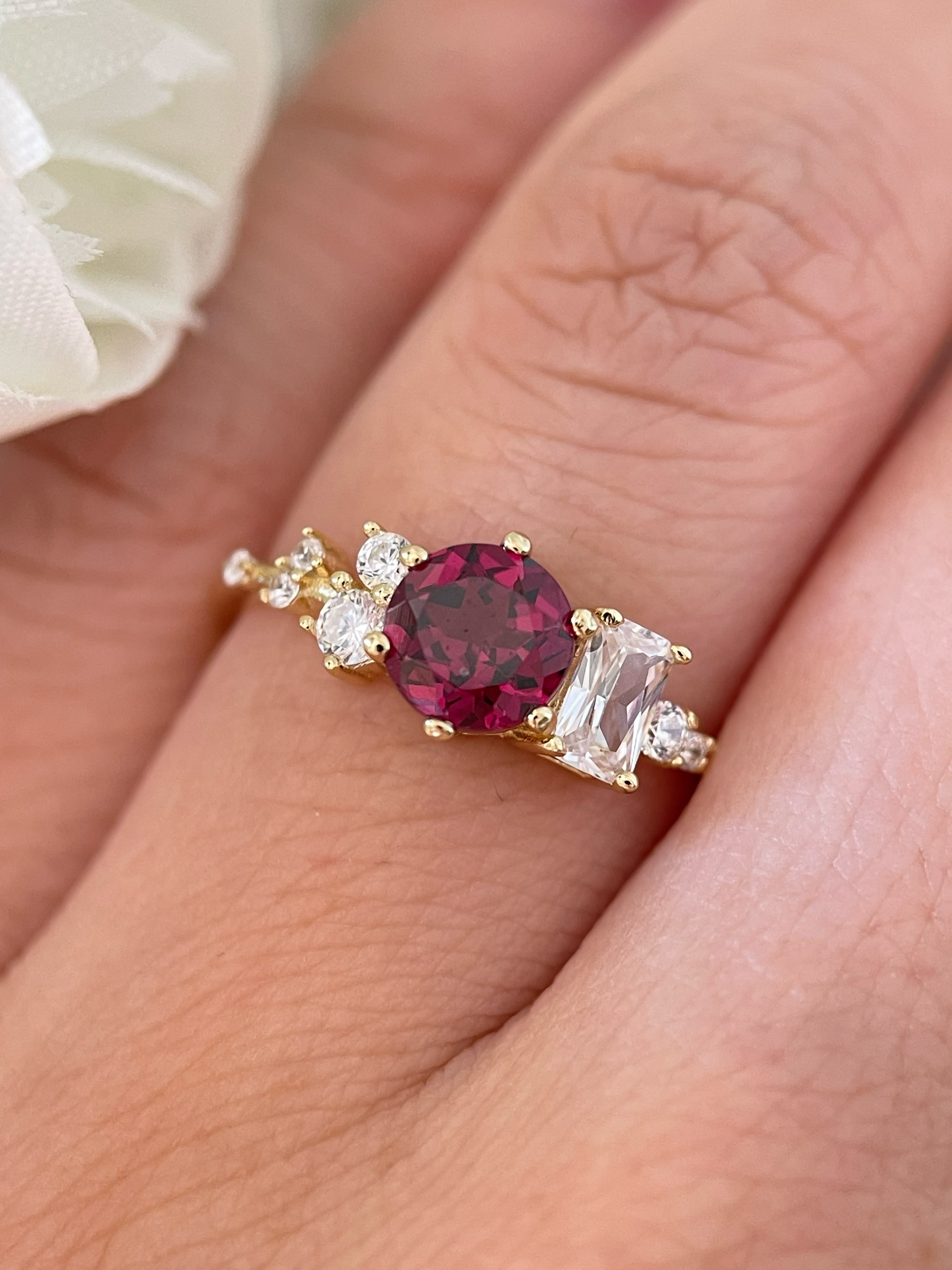 【Amaranth】Unique Handmade Natural Rhodolite Garnet Engagement Ring 0.8ct Round Cut