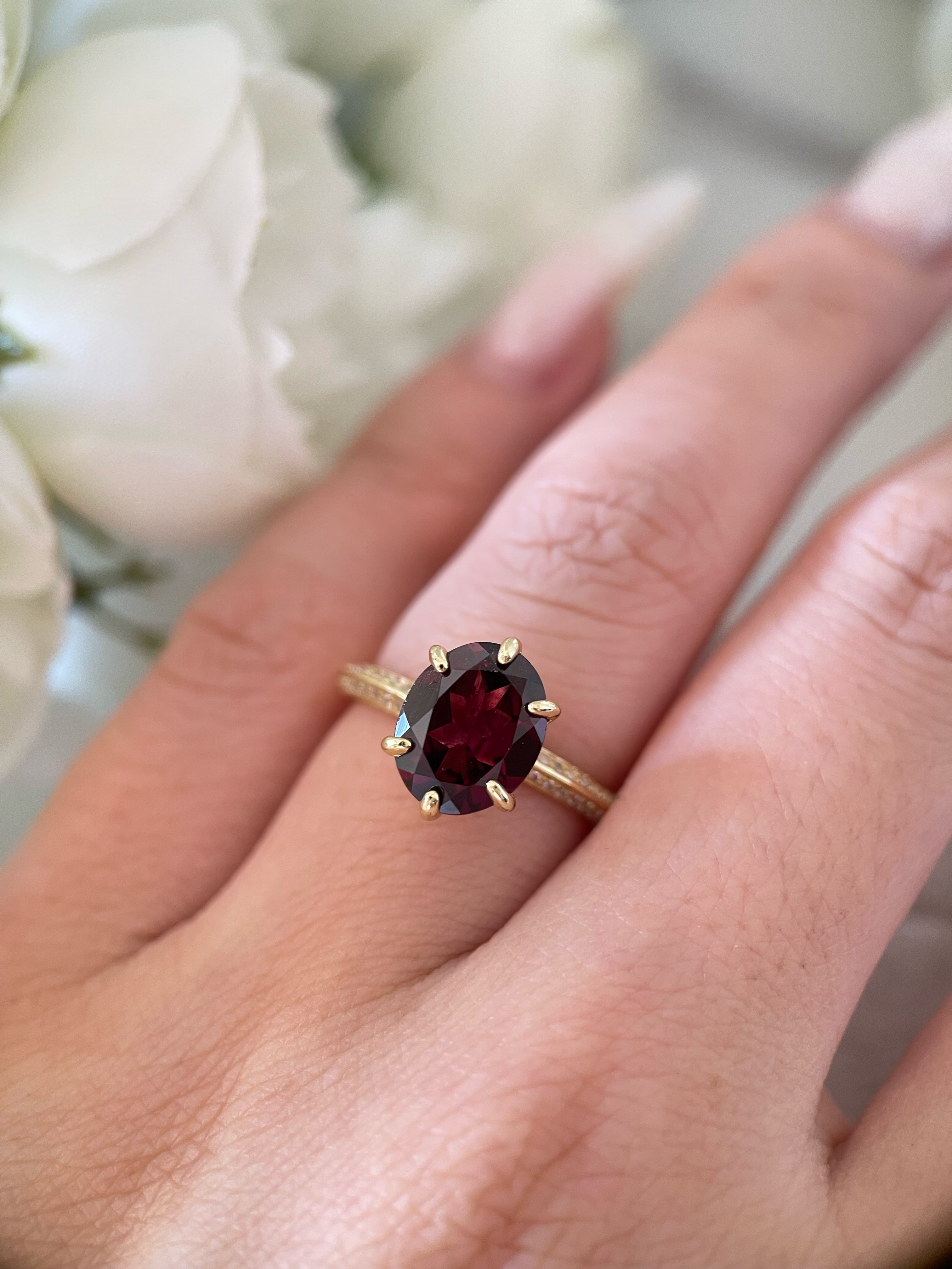 【Rubaiyat】Unique Handmade Natural Rhodolite Garnet Engagement Ring Set Oval Cut