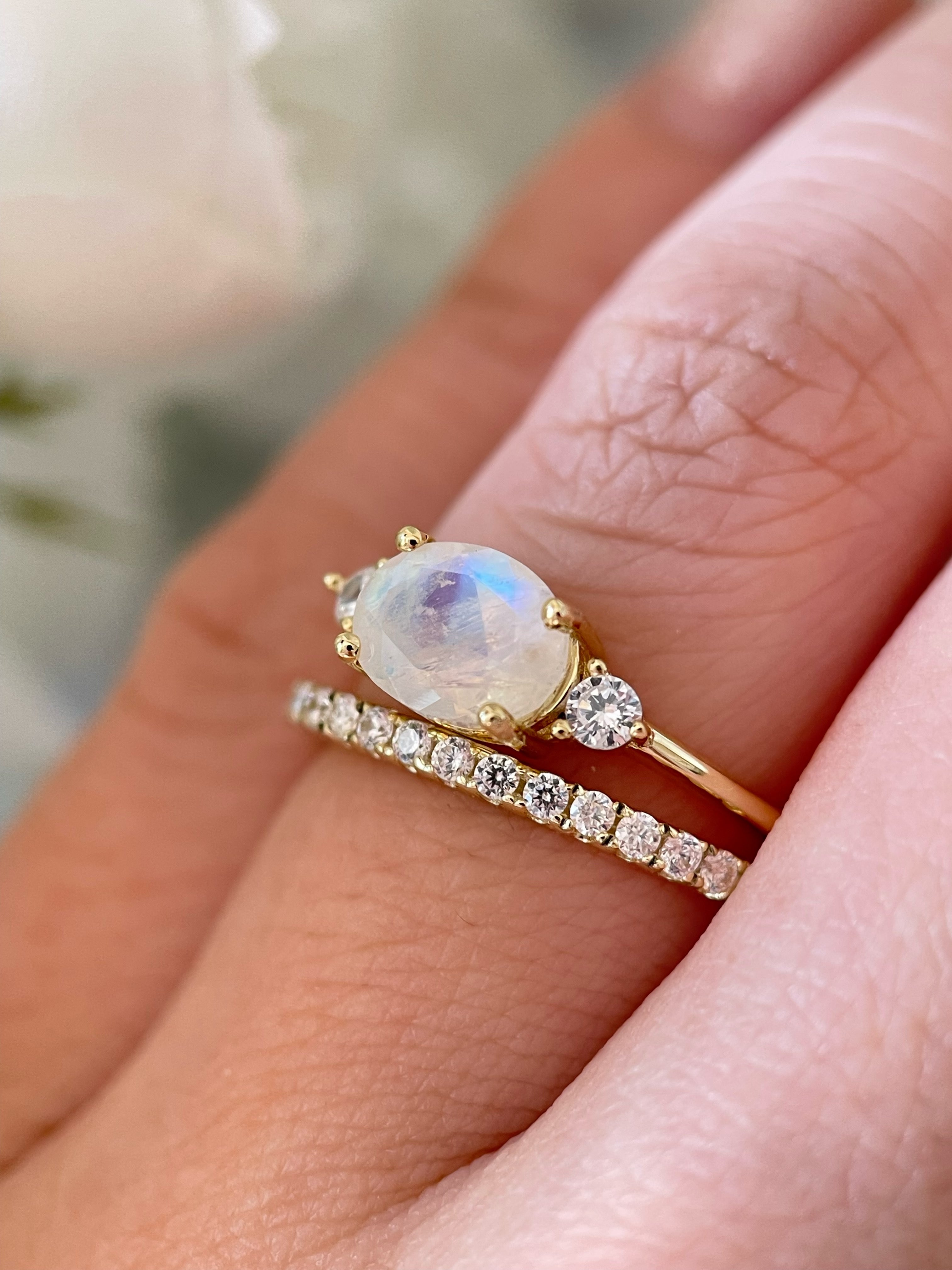 【Lunette Set】Unique Handmade Natural Blue Moonstone Engagement Ring Set 2pcs 1.5ct Oval Cut
