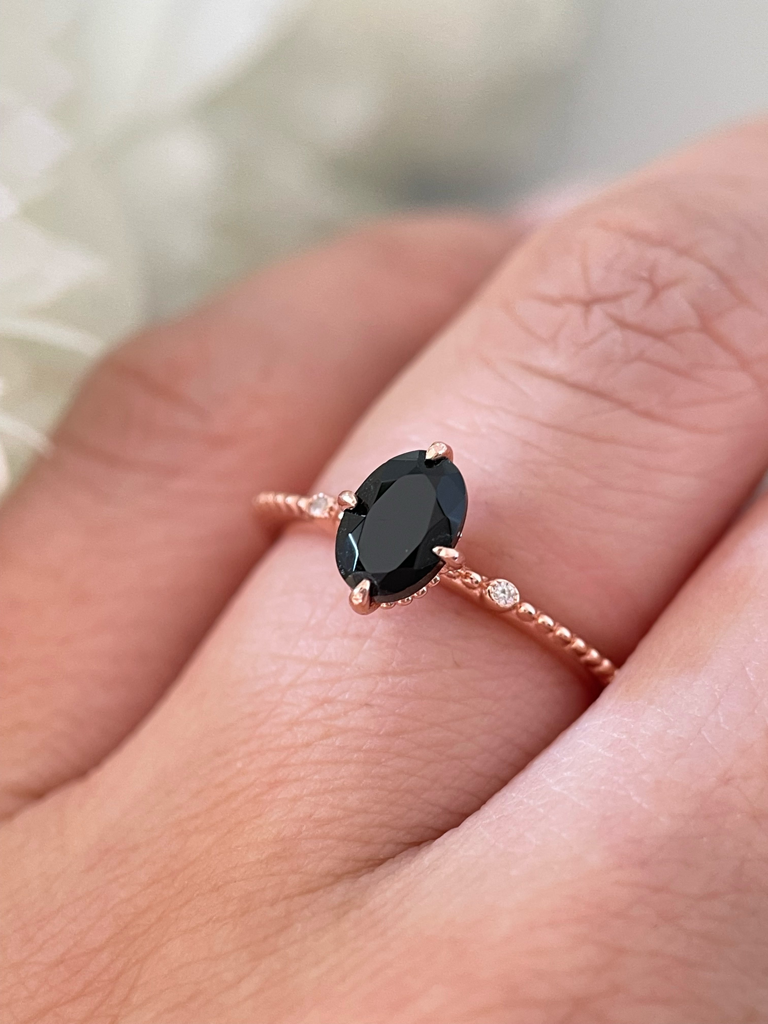 【Elysian】Handmade Natural Black Onyx Engagement Ring 0.75ct Oval Cut