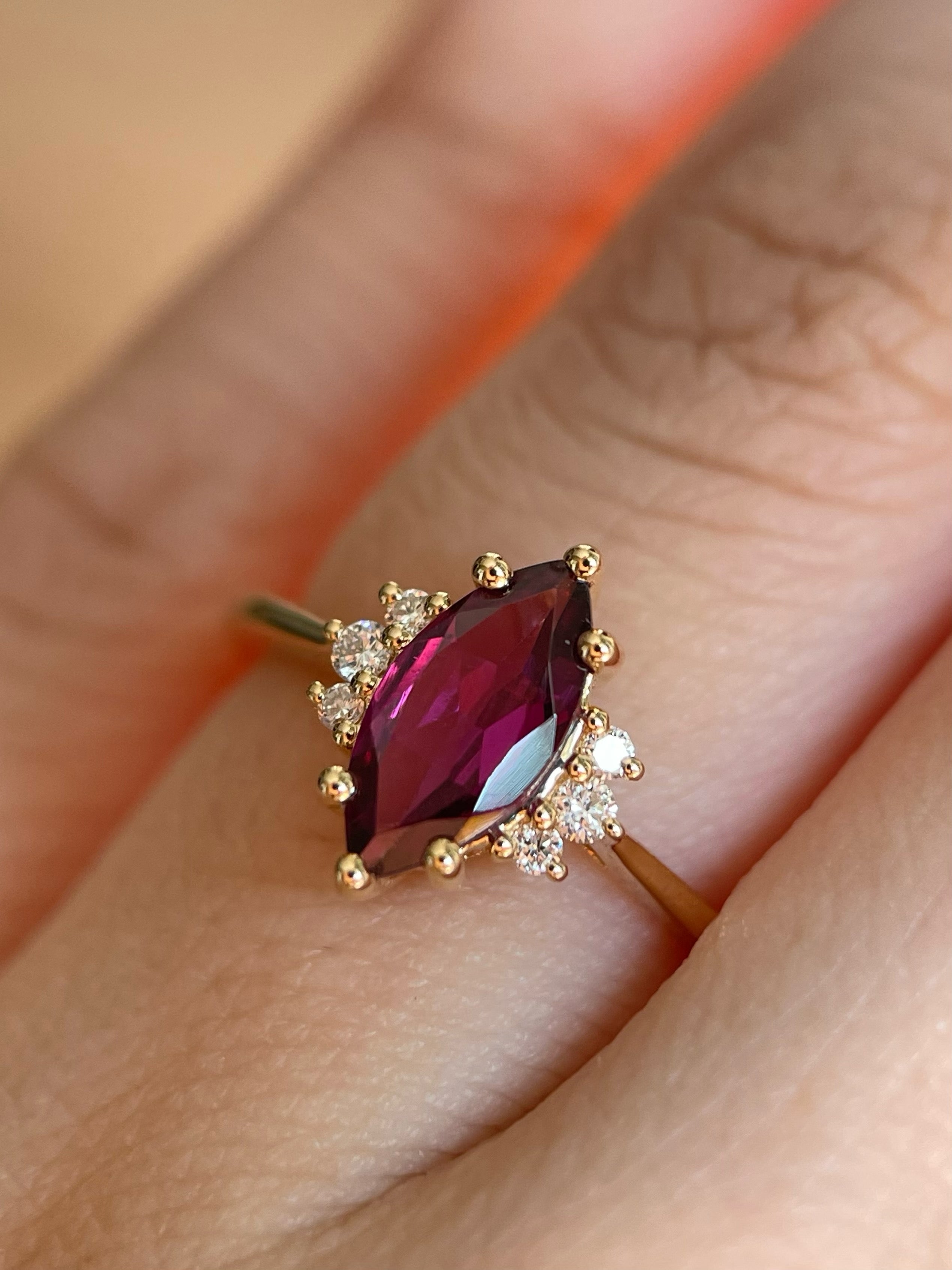 【Octavia】Handmade Natural Rhodolite Garnet Engagement Ring Marquise Cut 1ct