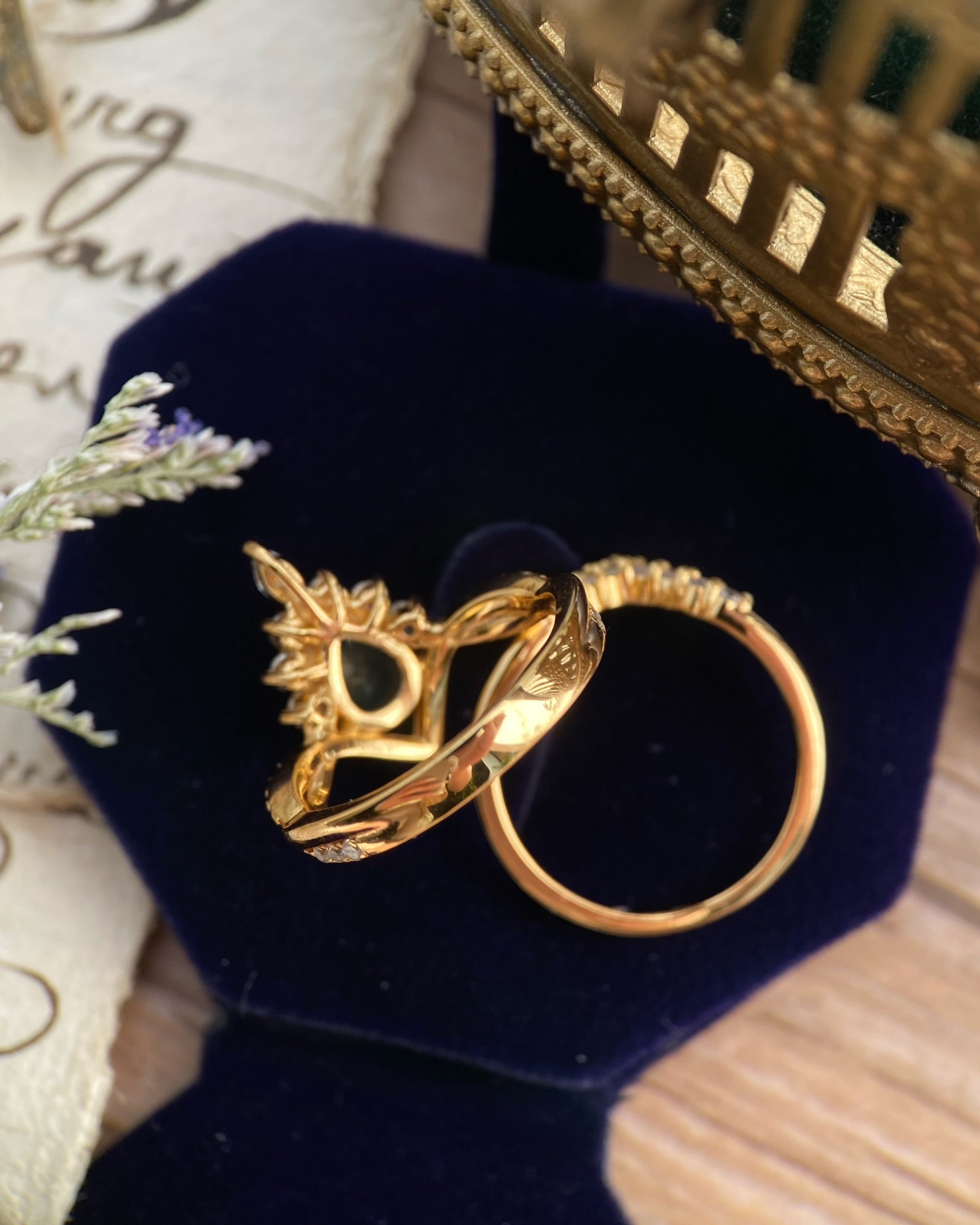 【Voile éthéré】Bague de fiançailles unique en agate mousse naturelle, faite main, de forme ovale, 1,5 ct