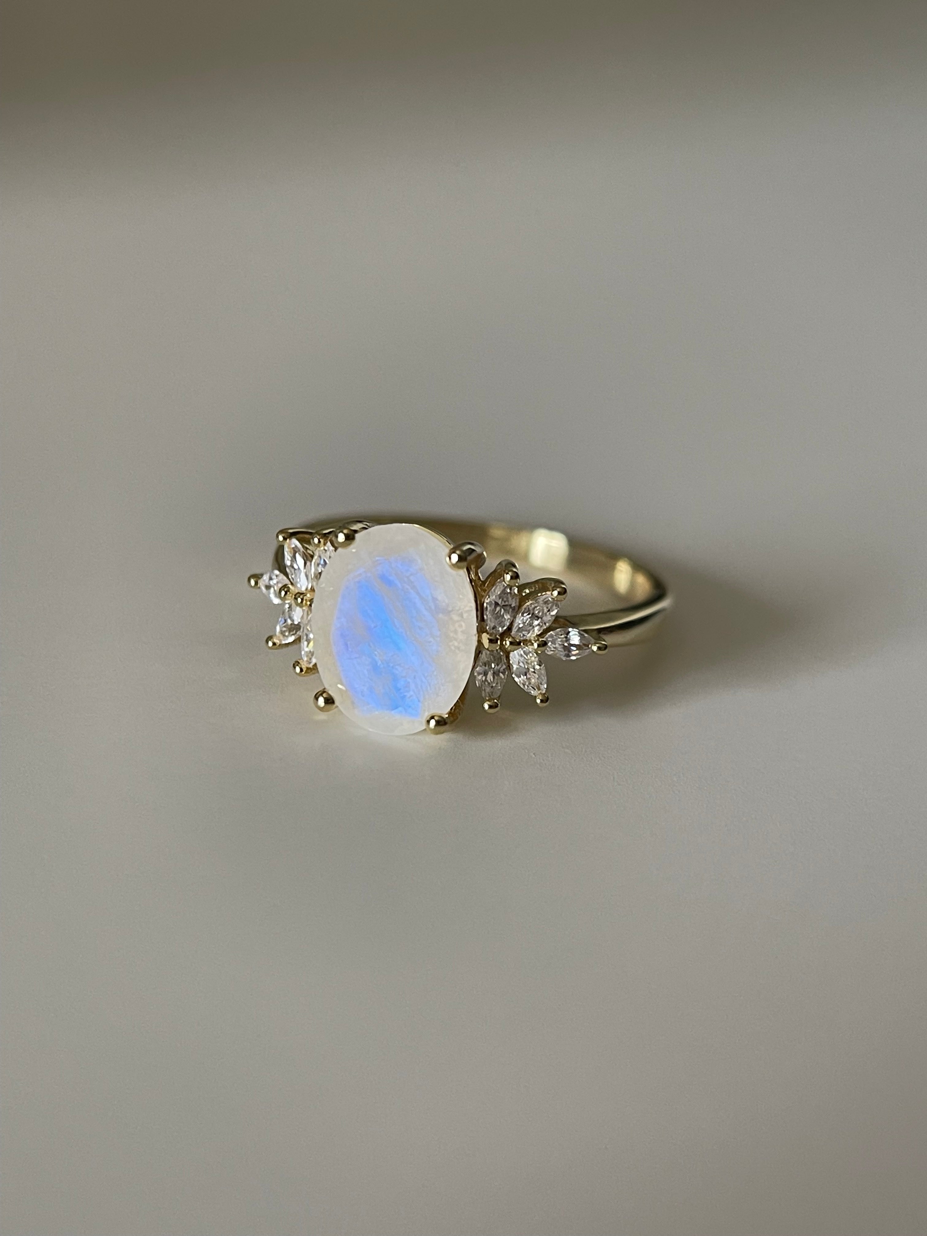 【CELESTE】Unique Handmade Natural Blue Moonstone Engagement Ring Oval Shape 3c