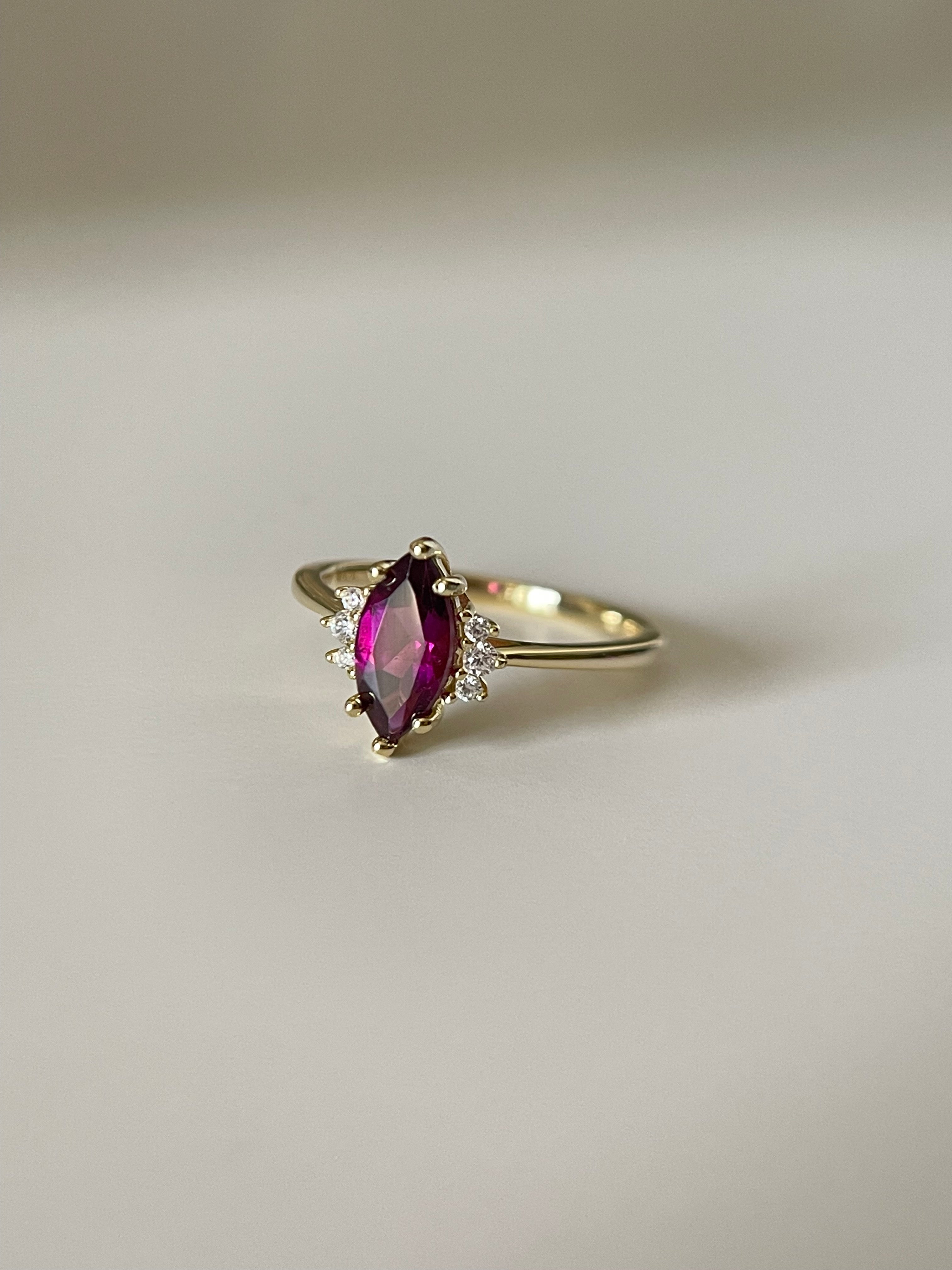【Octavia】Handmade Natural Rhodolite Garnet Engagement Ring Marquise Shape 1ct