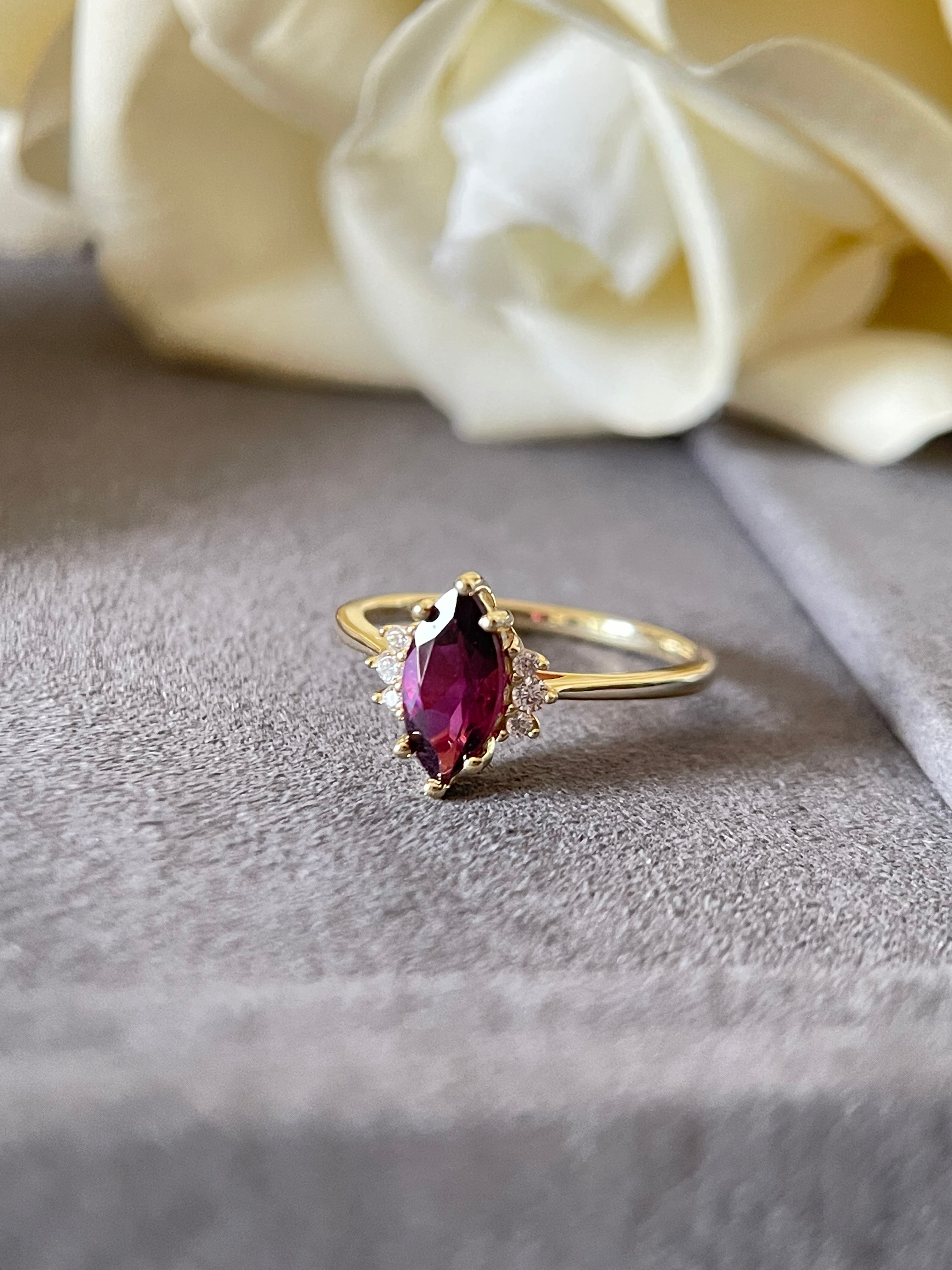【Octavia】Handmade Natural Rhodolite Garnet Engagement Ring Marquise Cut 1ct