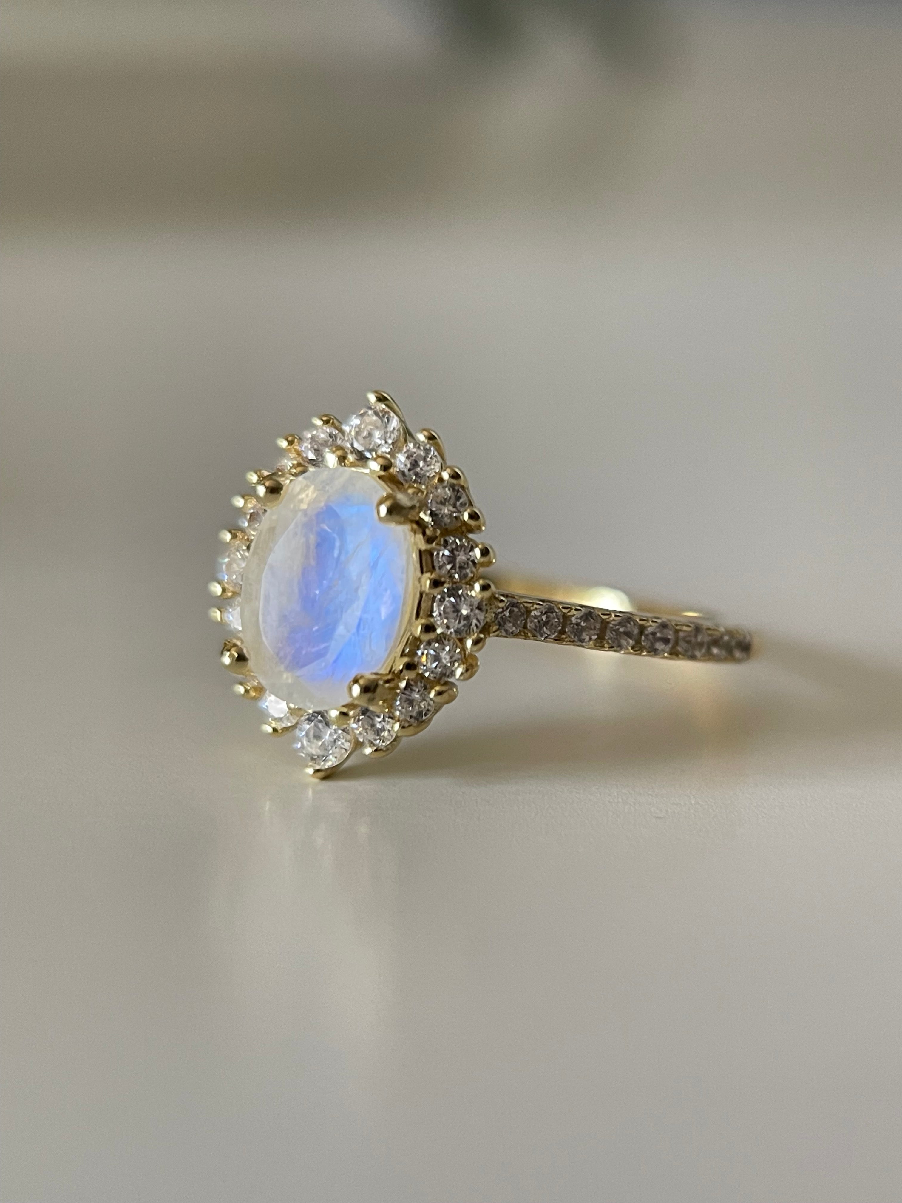 【Celestia】Unique Handmade Natural Blue Moonstone Engagement Ring 1.5ct Oval Shape