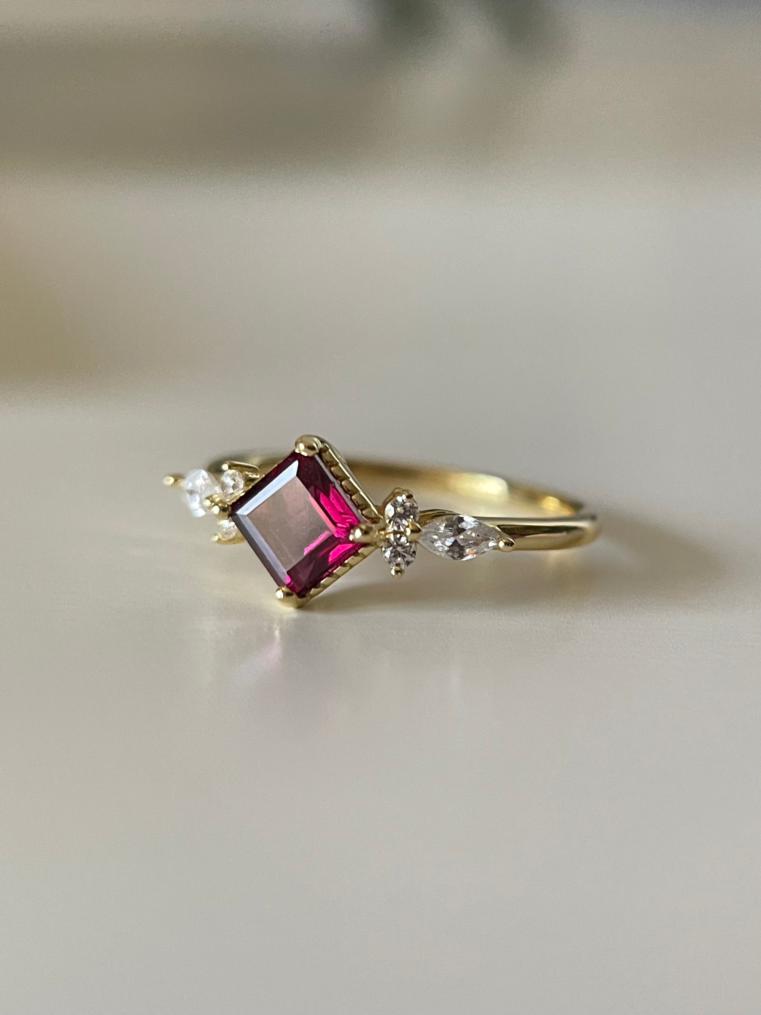 【ANTONIA】Handmade Natural Rhodolite Garnet Engagement Ring 0.75ct Princess Shape