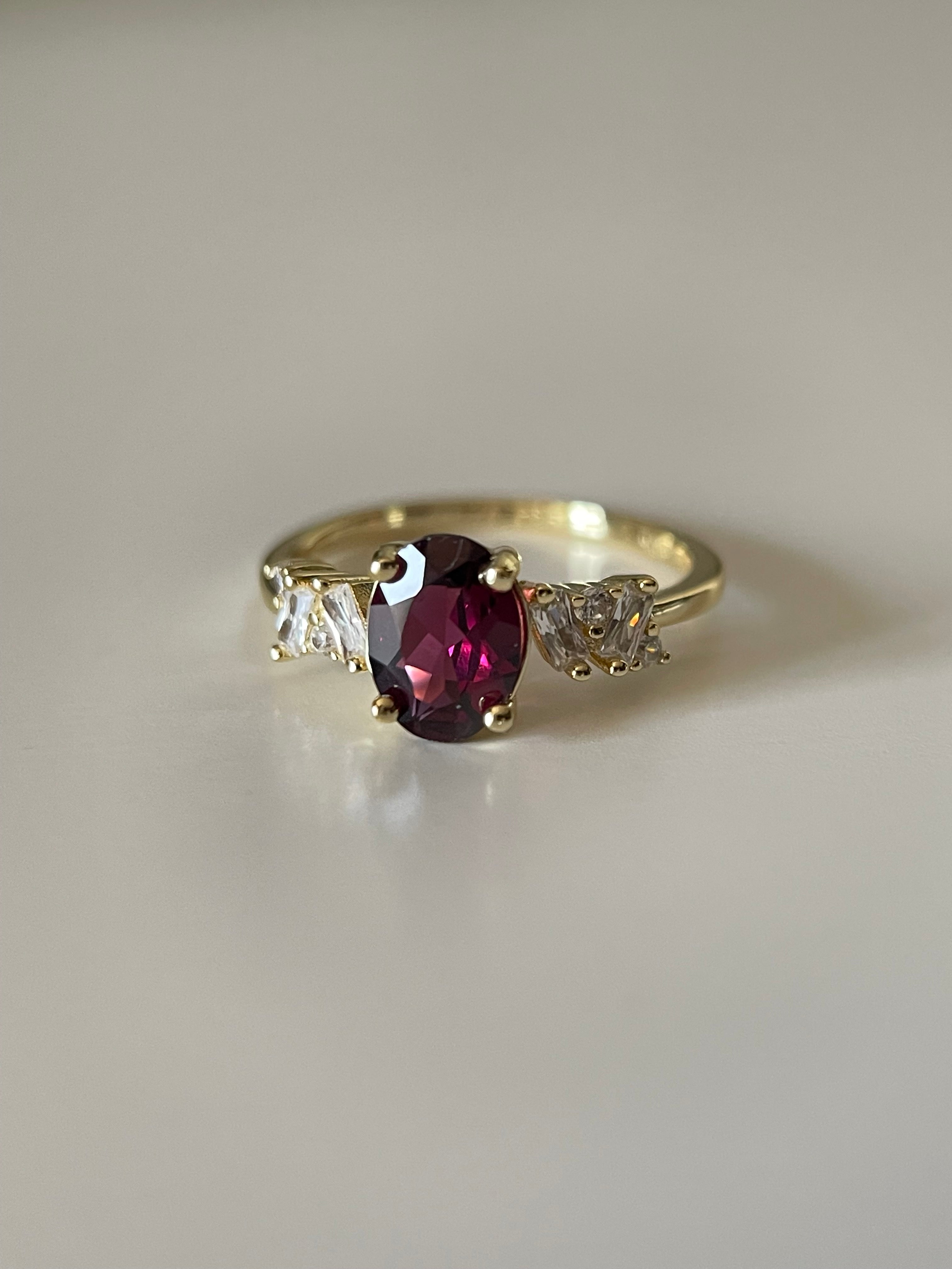 【Fidelis】Unique Handmade Natural Rhodolite Garnet Engagement Ring 1.5ct Oval Shape