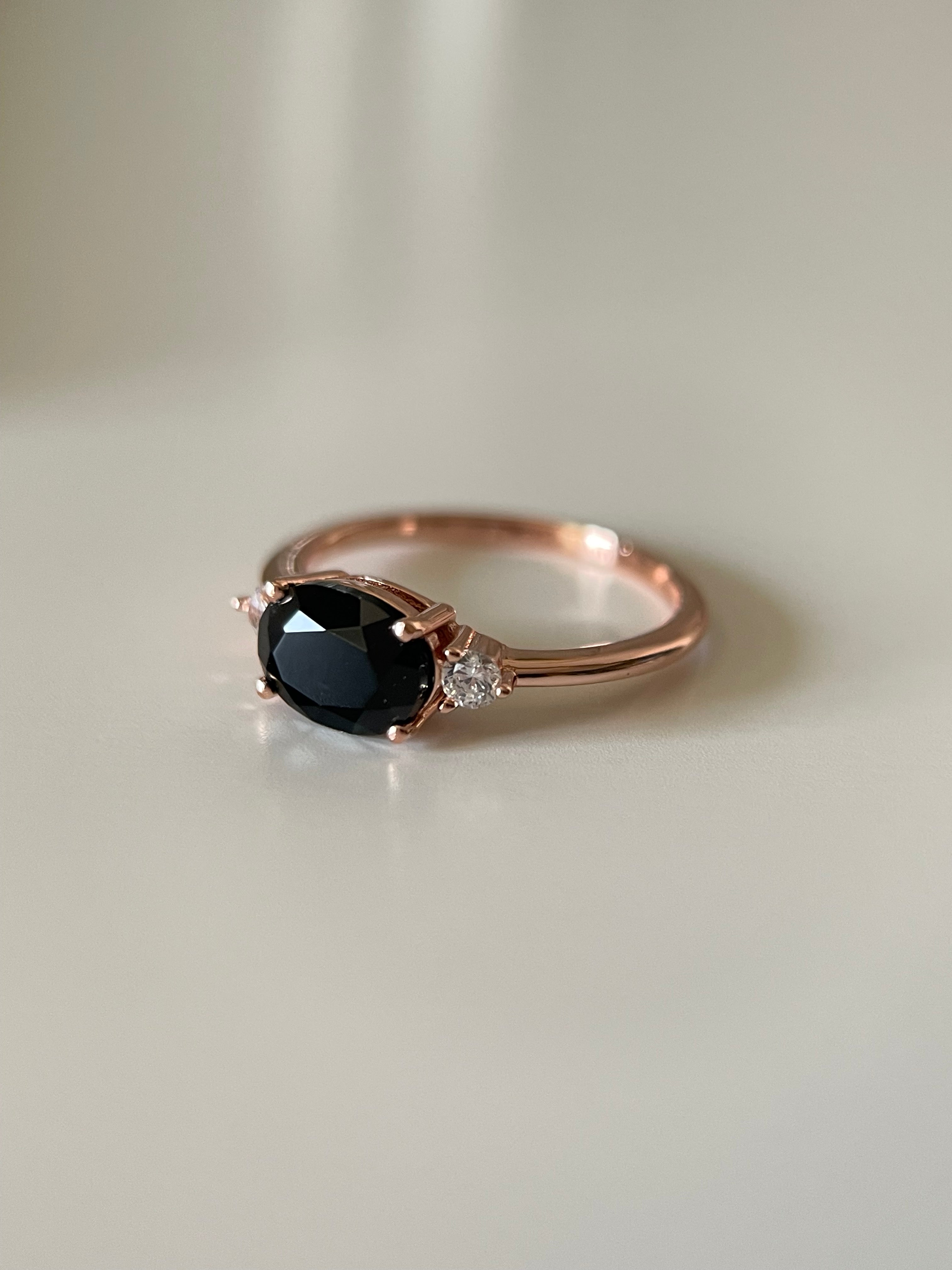 【Onyx Vertex】Handmade Natural Black Onyx Engagement Ring 1.5ct Oval Cut