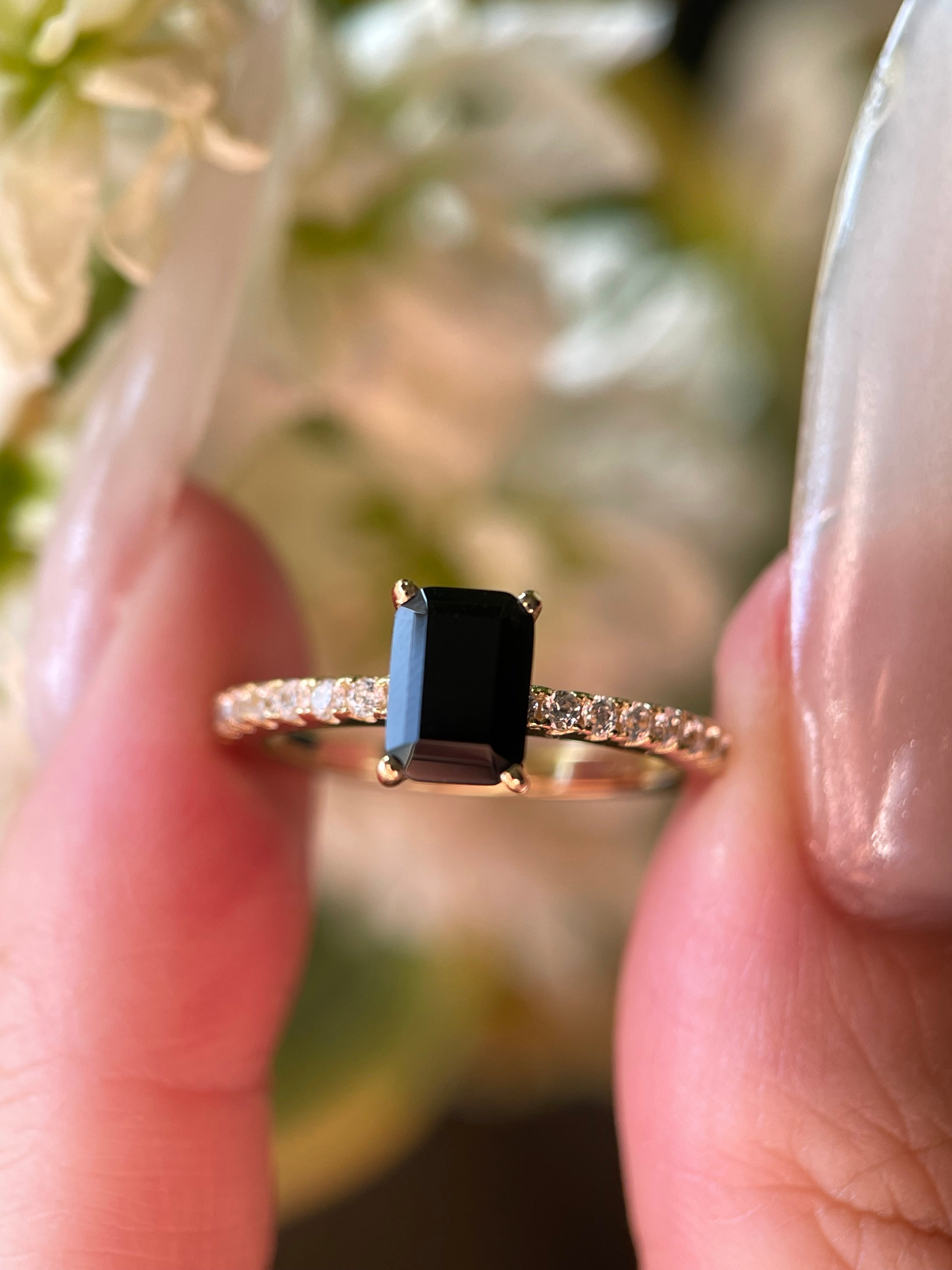 【Onyx Summetry】Handmade Natural Black Onyx Engagement Ring 1ct Emerald Cut