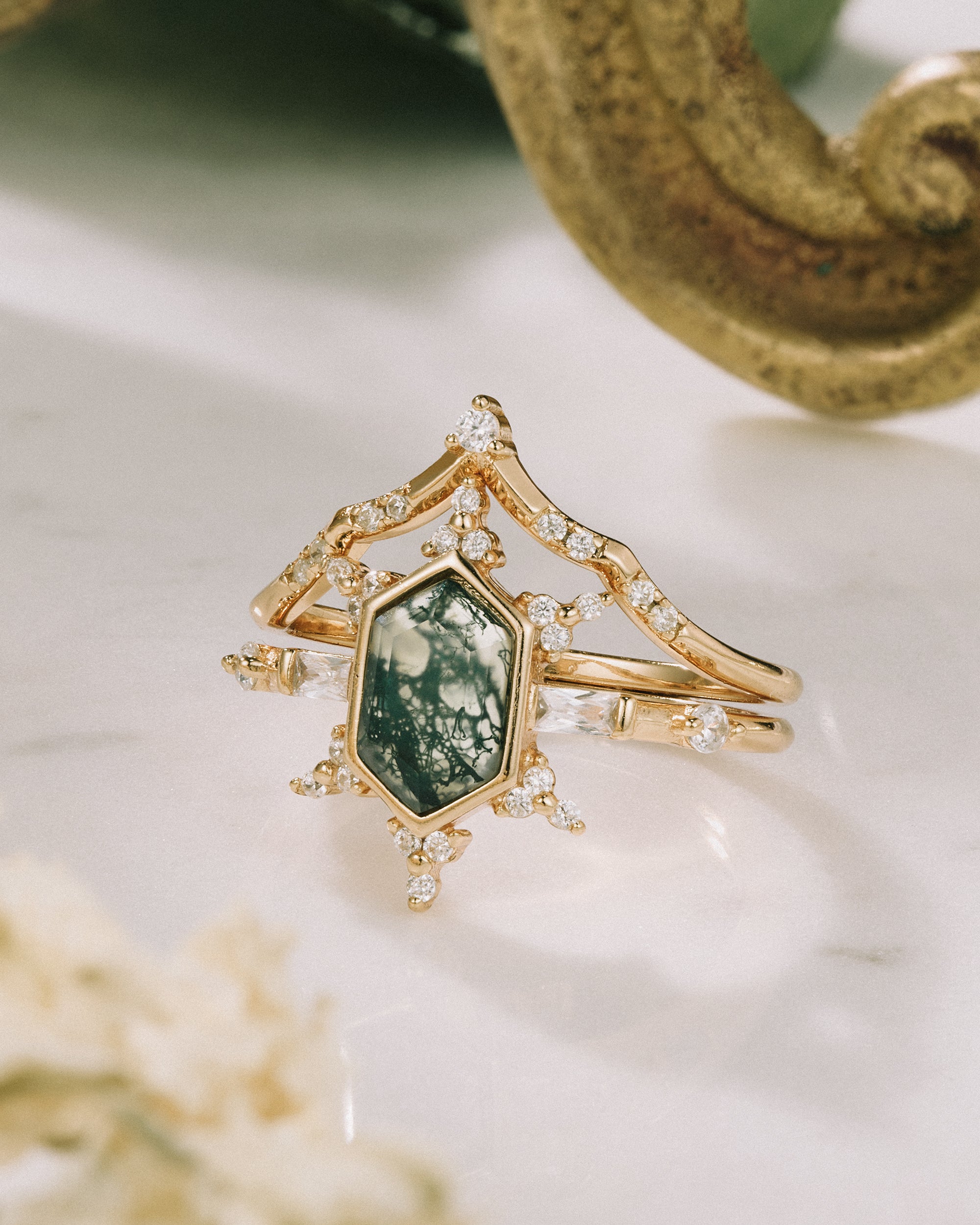 【Voile éthéré】Bague de fiançailles unique en agate mousse naturelle, faite main, de forme ovale, 1,5 ct