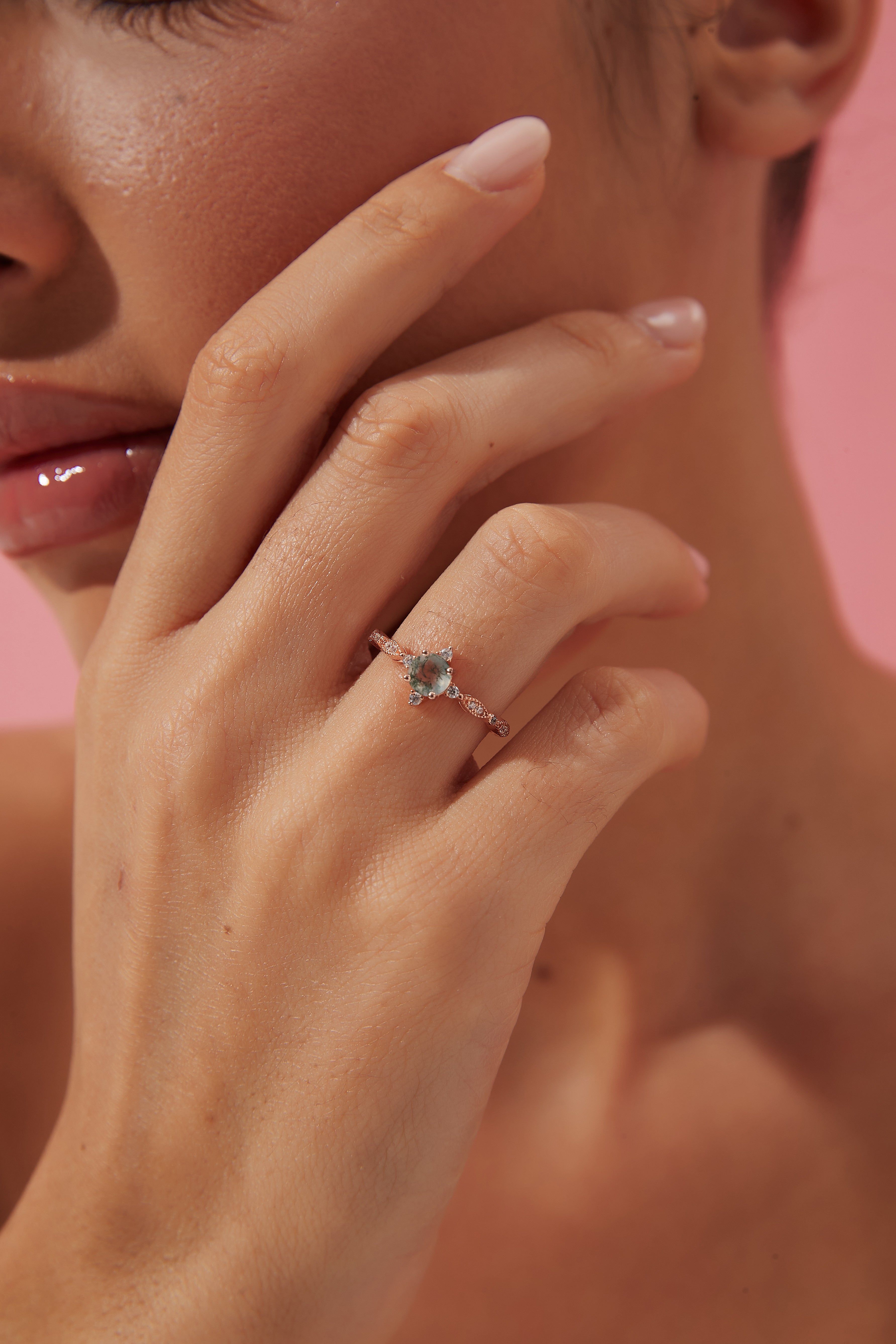 【Coralie】Unique Handmade Natural Moss Agate Engagement Ring 0.5ct Round Shape