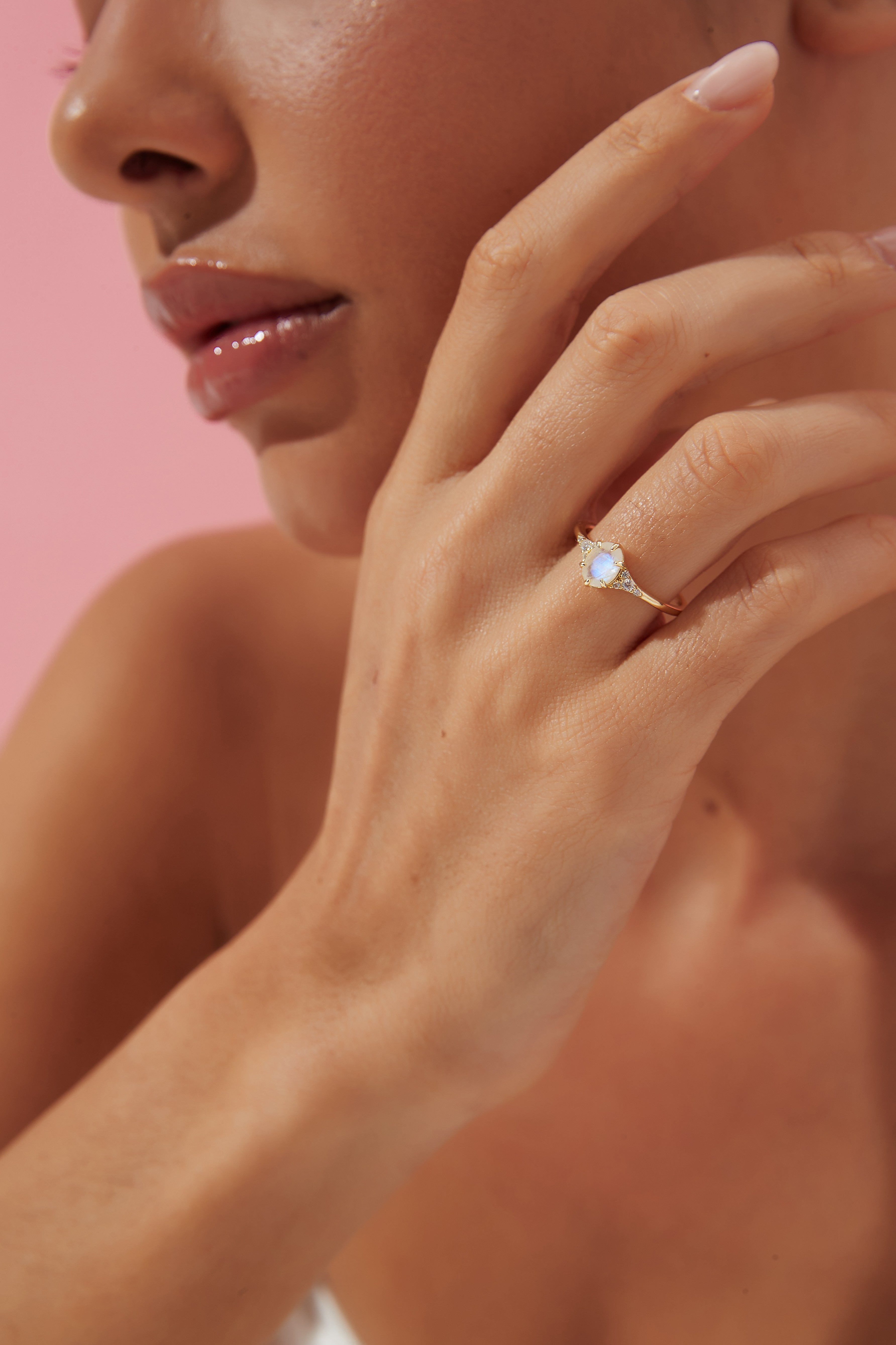 【Artemis】Unique Handmade Natural Blue Moonstone Engagement Ring 0.75ct Oval Shape