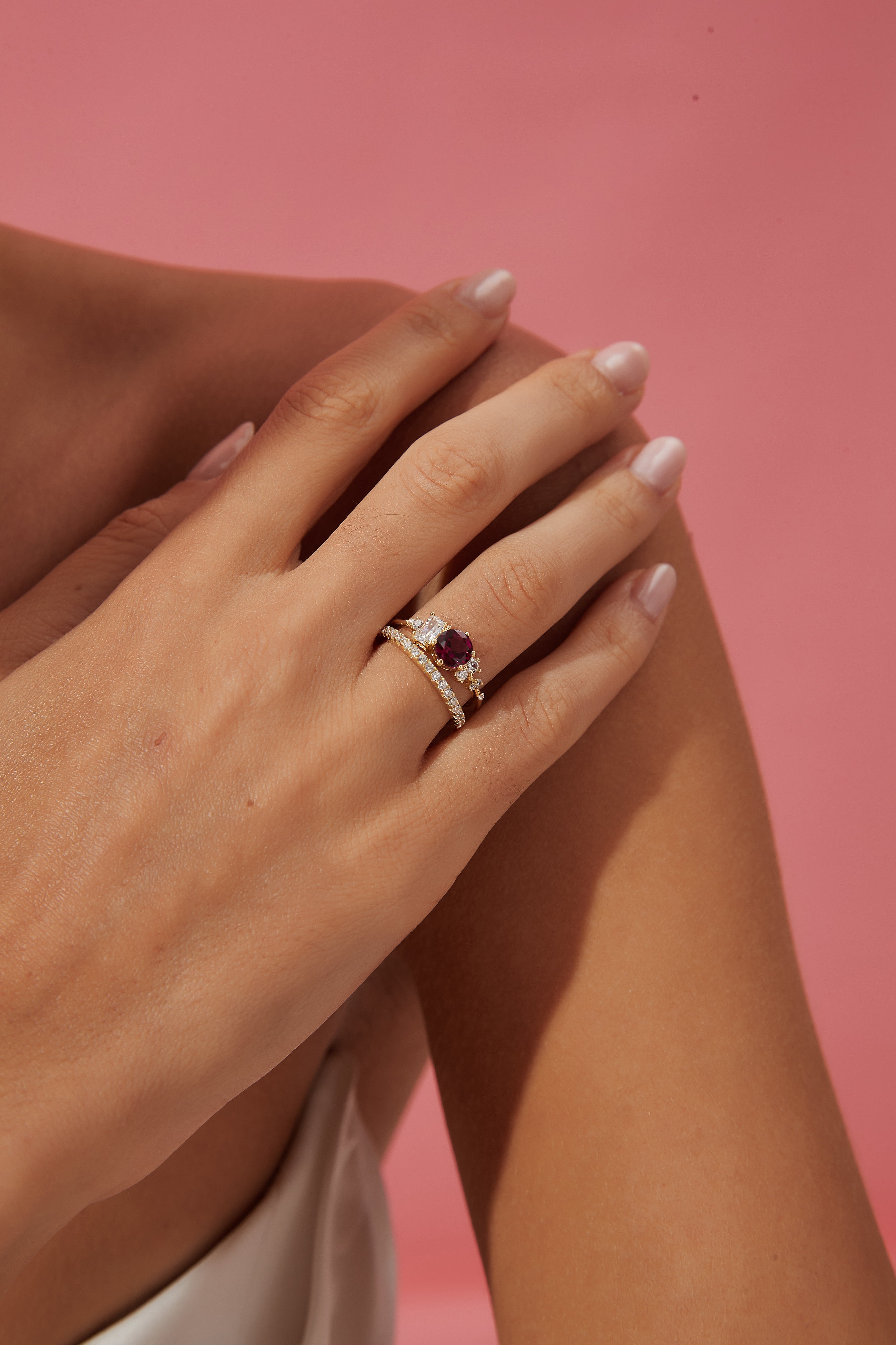 【Amaranth Set】Unique Handmade Natural Rhodolite Garnet Engagement Ring Set 2pcs 0.8ct Round Shape