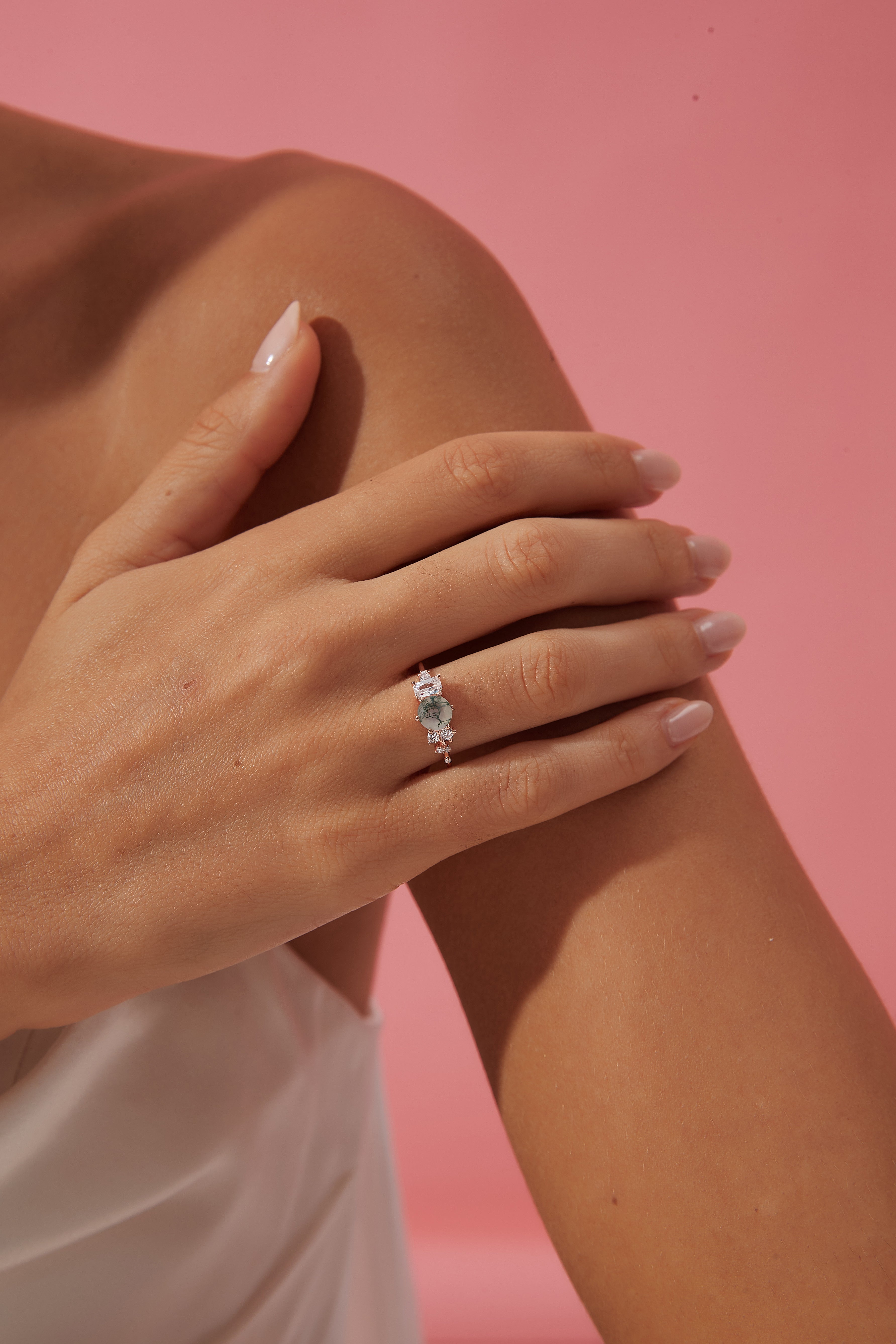 【Veridia Cascade】Unique Handmade Natural Moss Agate Engagement Ring 0.8ct Round Shape