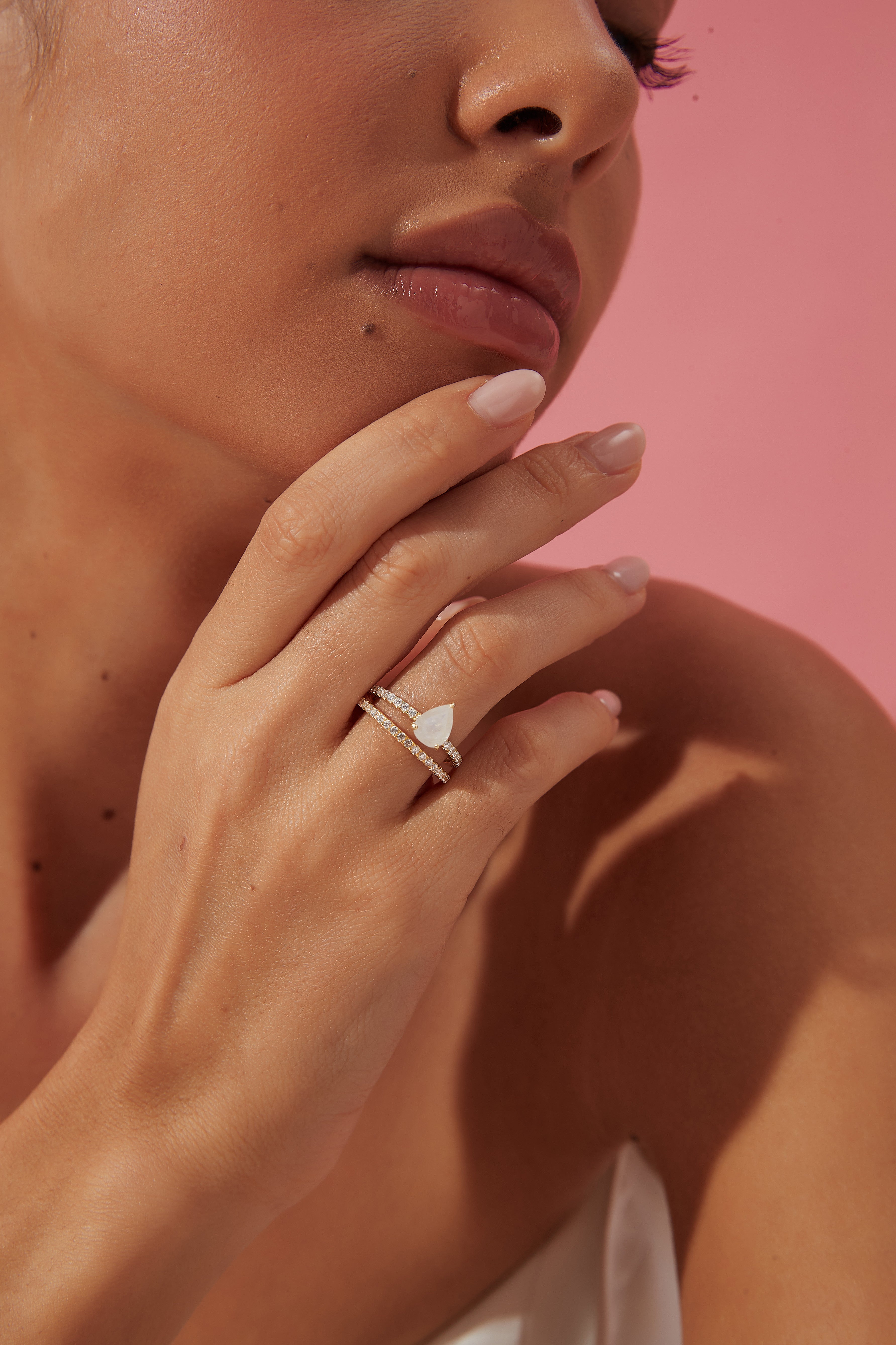 【Aurelia】Unique Handmade Natural Blue Moonstone Engagement Ring 0.8ct Pear Shape