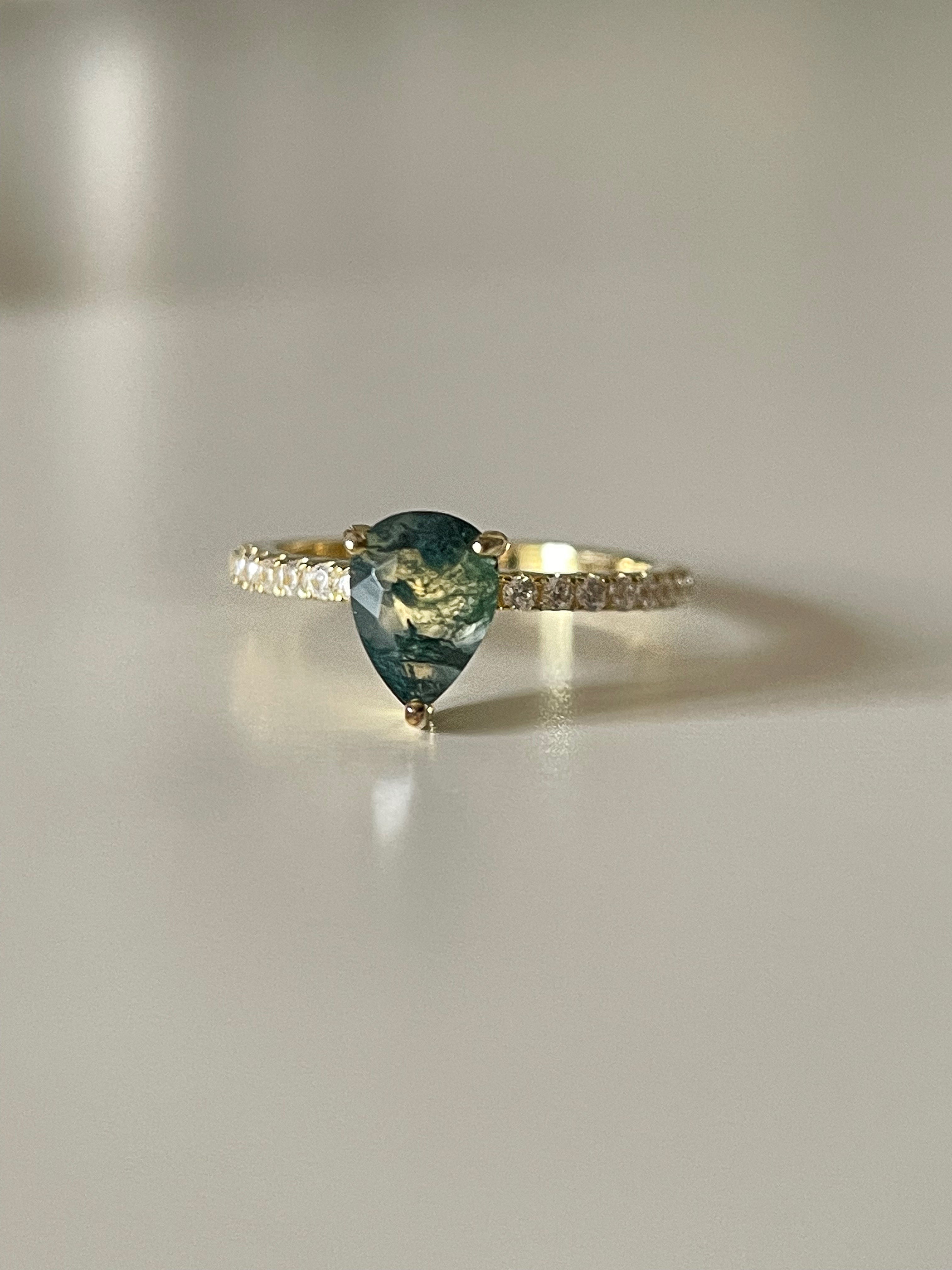 【Naiad Set】Unique Handmade Natural Moss Agate Engagement Ring Set 2pcs 0.8ct Pear Shape