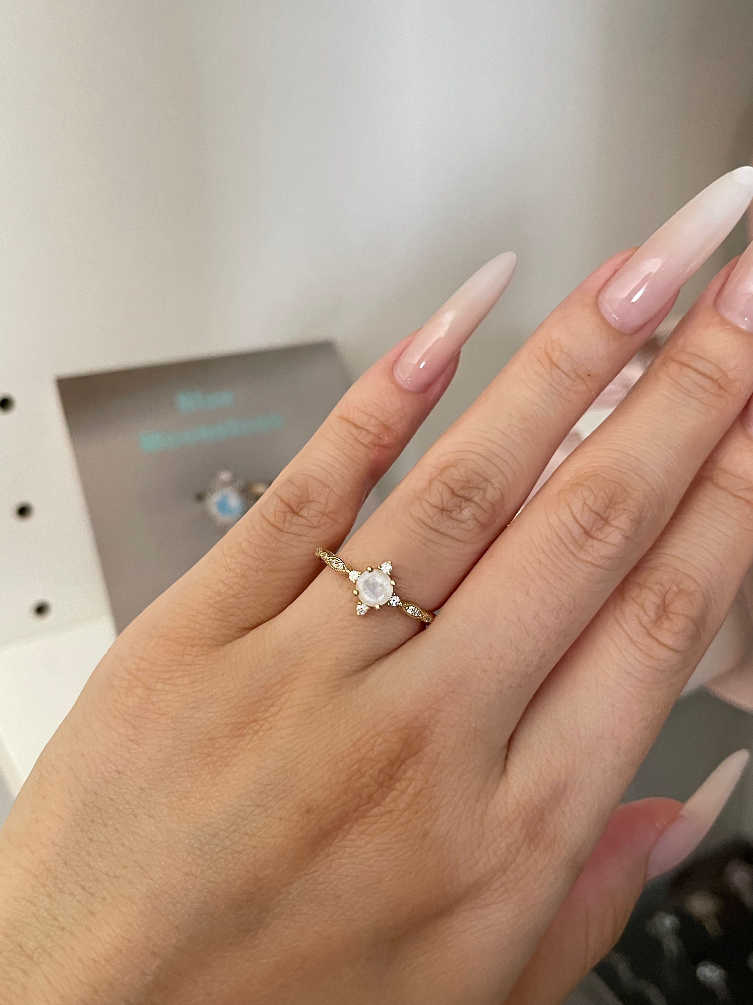 【Lucentia】Handmade Natural Blue Moonstone Engagement Ring 0.5ct Princess Shape