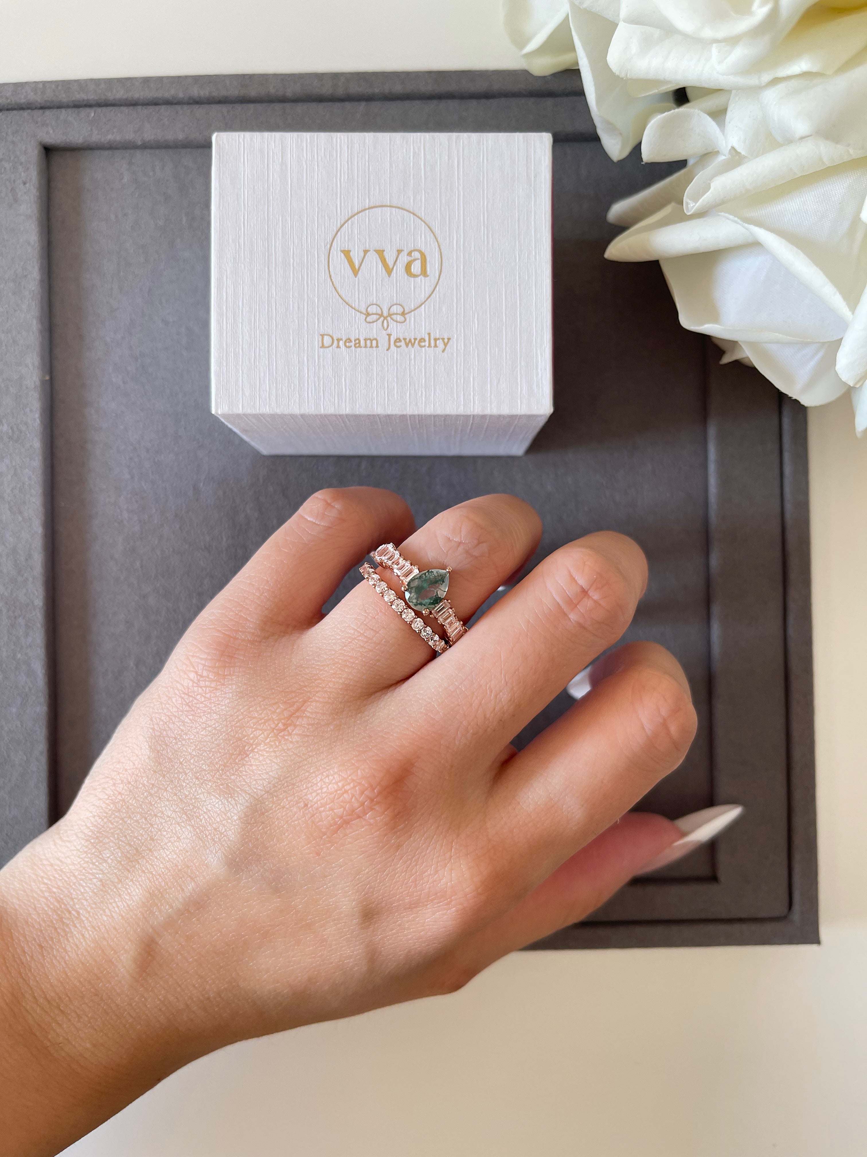 【Dewdrop Canopy】Unique Handmade Natural Moss Agate Engagement Ring 0.8ct Pear Shape