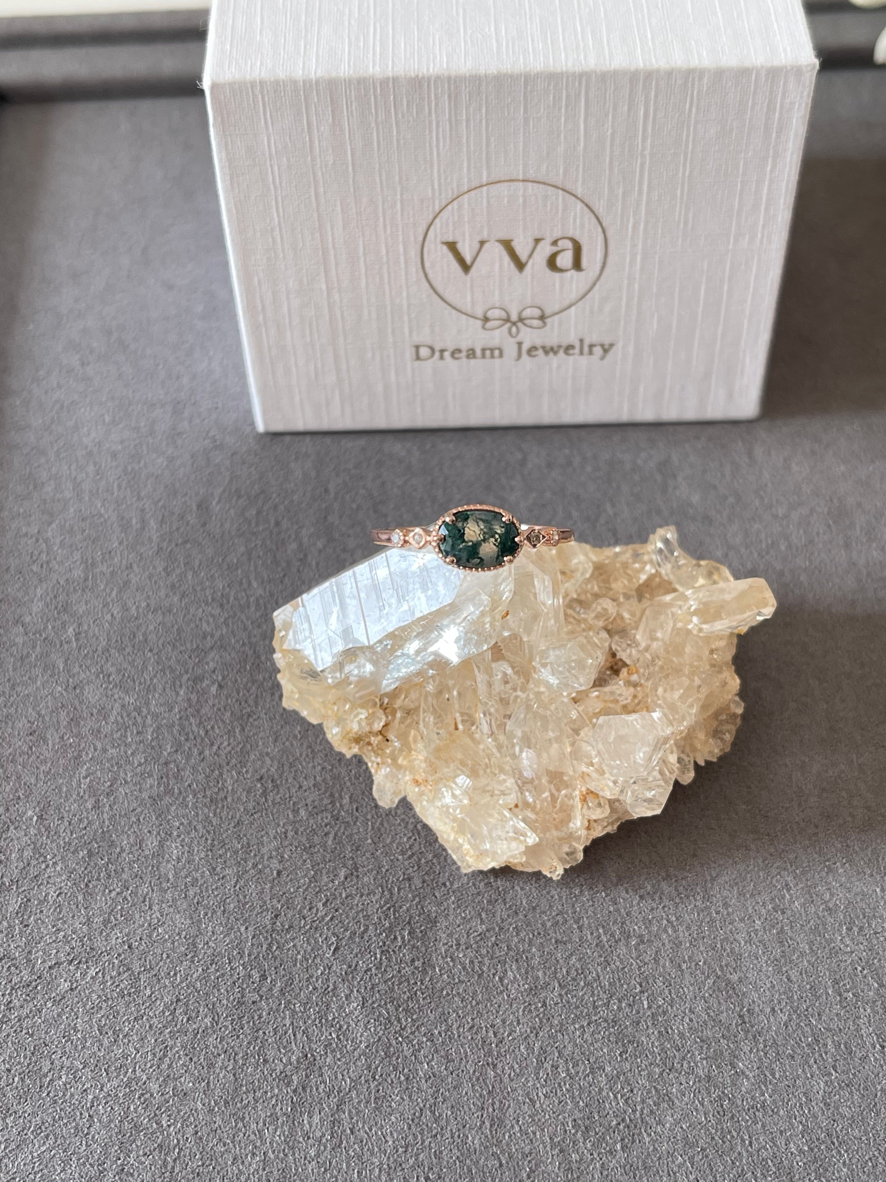 【The Still Pond】Unique Handmade Natural Moss Agate Engagement Ring 0.75ct Oval Shape