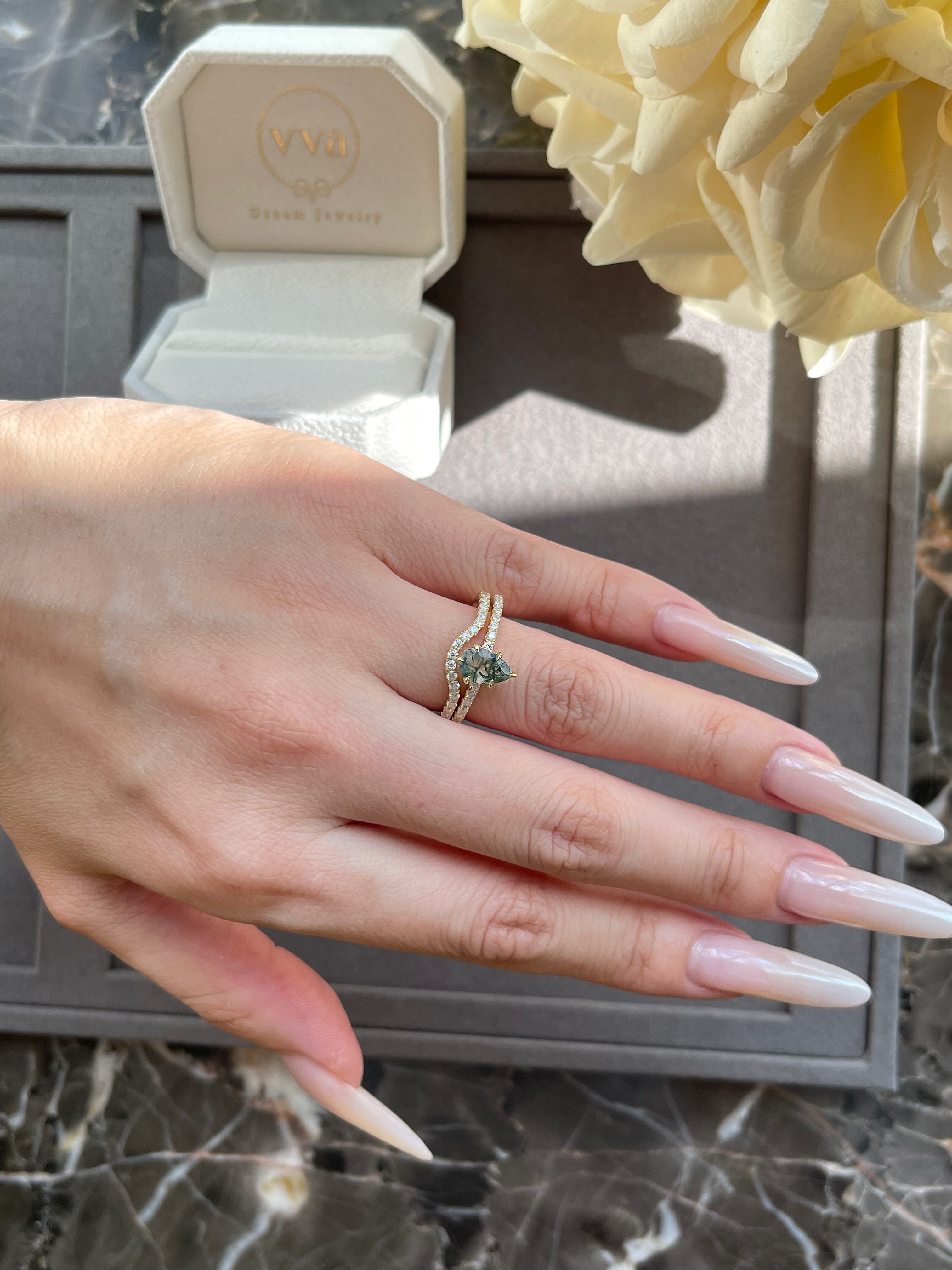 【Sylvan Covenant】Unique Handmade Natural Moss Agate Engagement Ring Set 2pcs 0.7ct Pear Shape