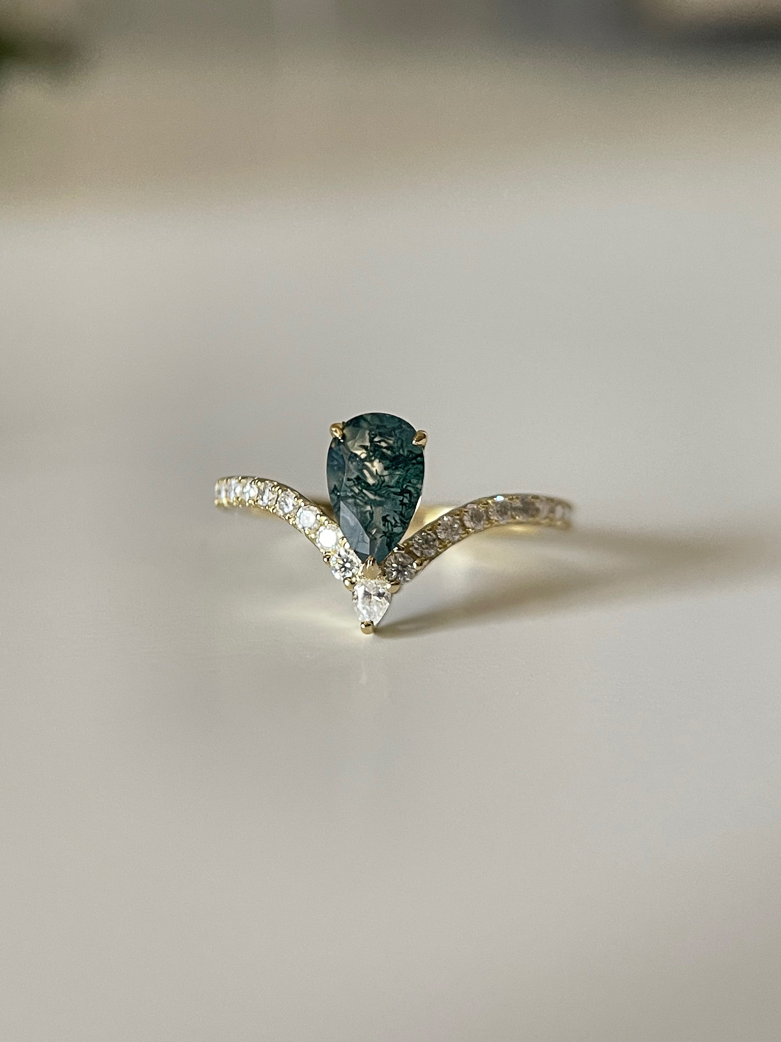 【Mossgard】Unique Handmade Natural Moss Agate Engagement Ring Set 2pcs 0.7ct Pear Shape