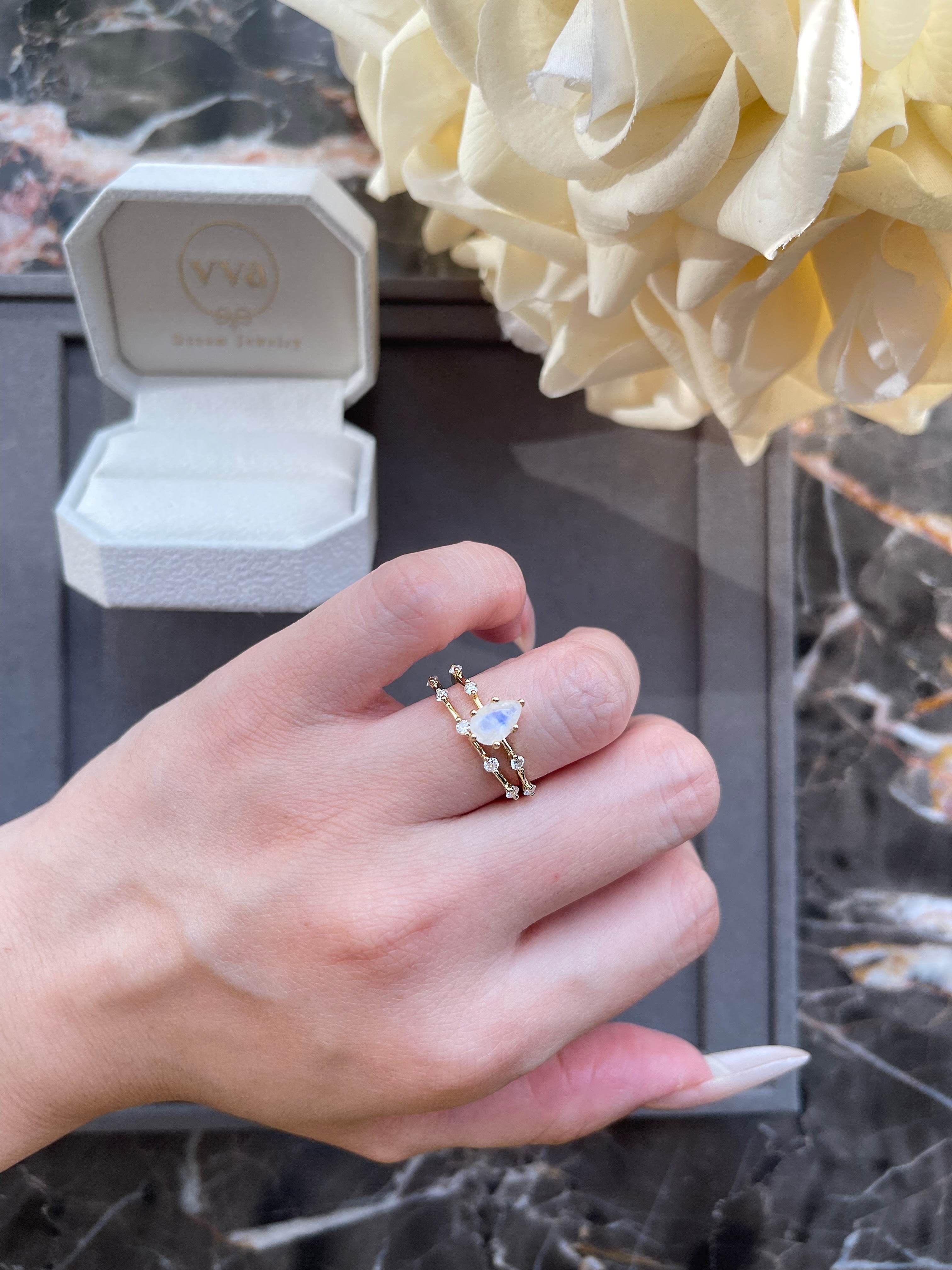 【Soulmate Set】Unique Handmade Natural Blue Moonstone Engagement Ring Set 2pcs 0.75ct Pear Shape