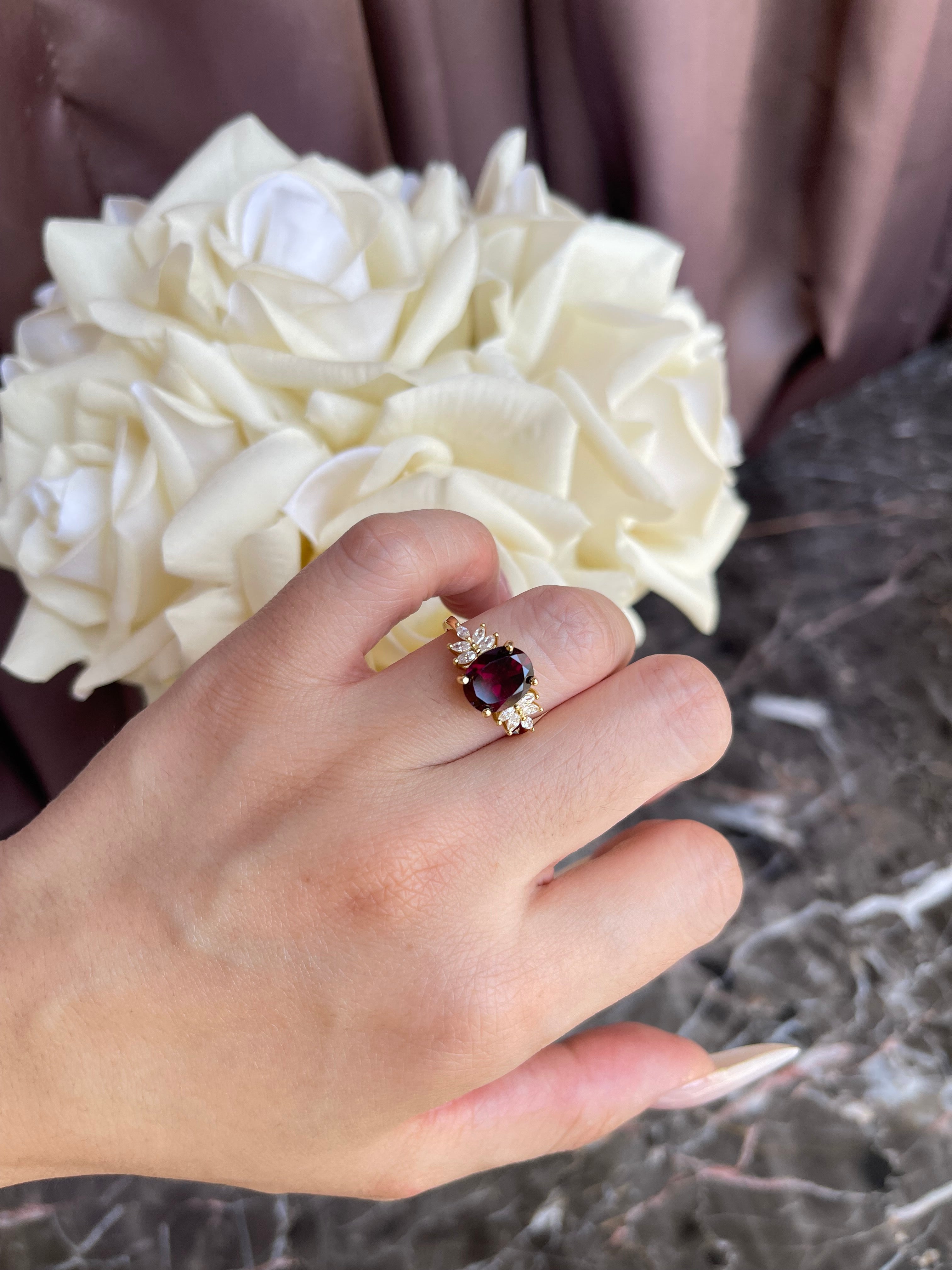 【SCARLETTE】Handmade Natural Rhodolite Garnet Engagement Ring Oval Shape 3ct