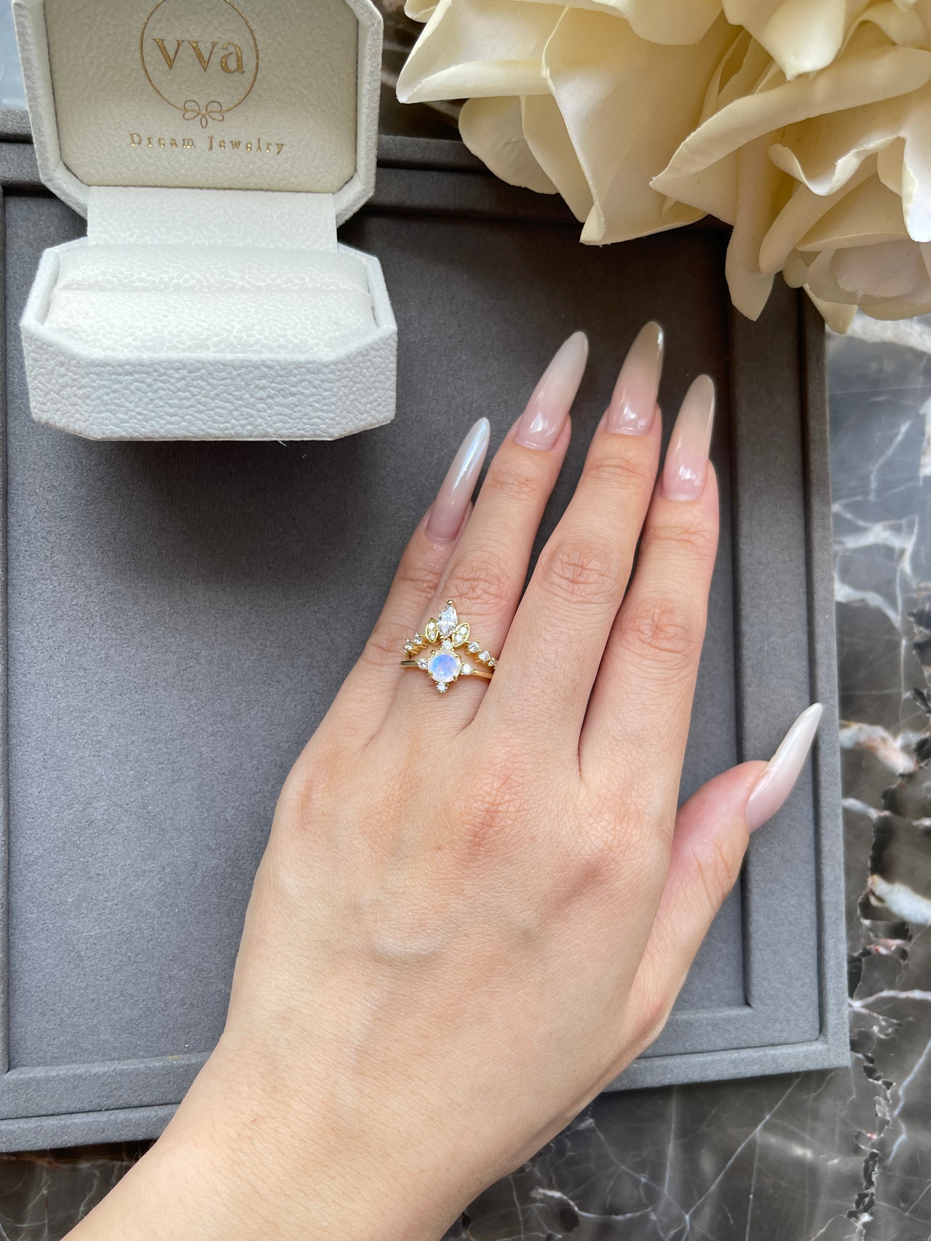 【ARIADNE】Unique Handmade Natural Blue Moonstone Engagement Ring Round Shape 0.8ct