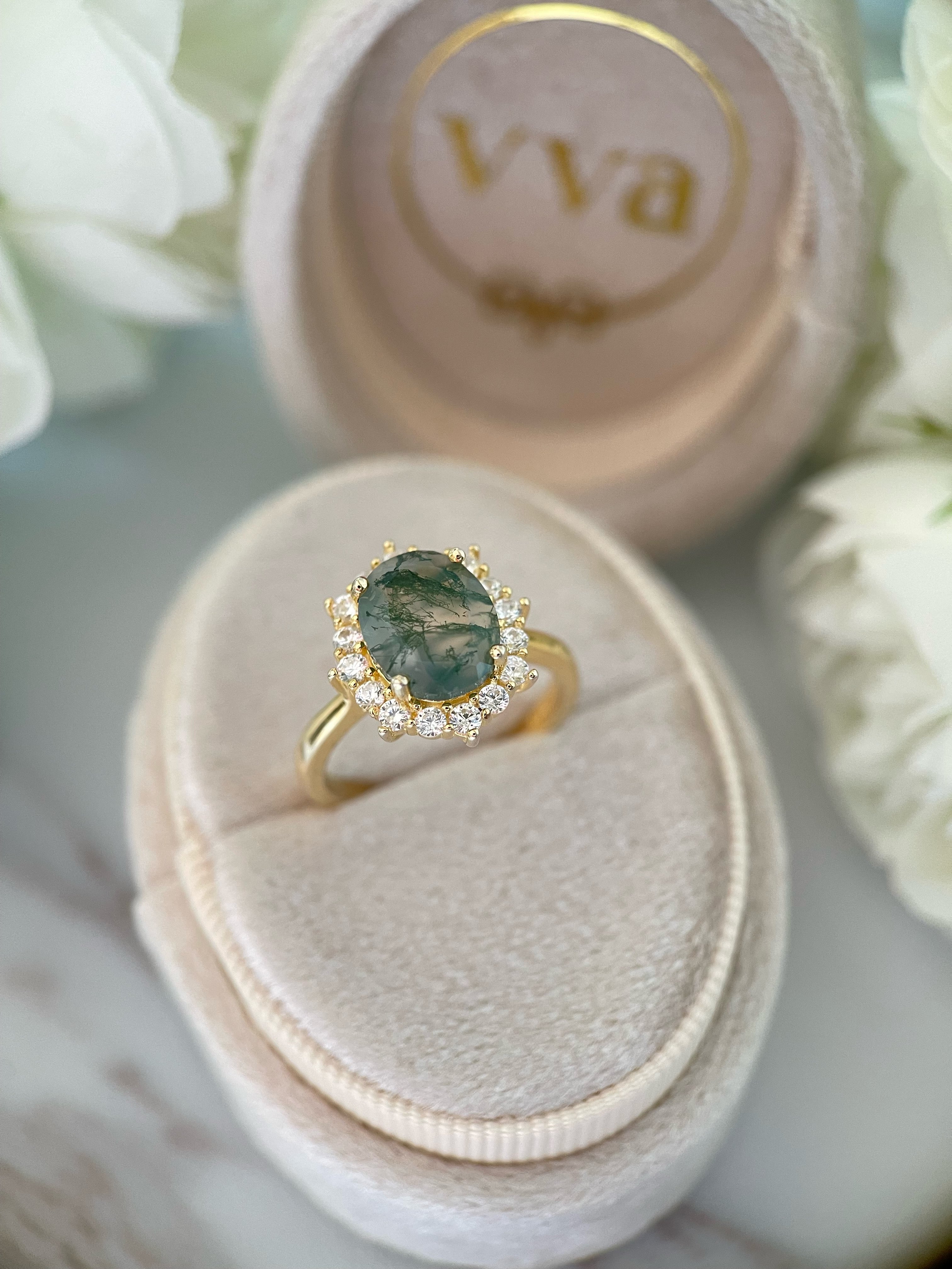 【Morrigan 】 Unique Handmade Natural Green Moss Agate Engagement Ring Oval Cut 3ct
