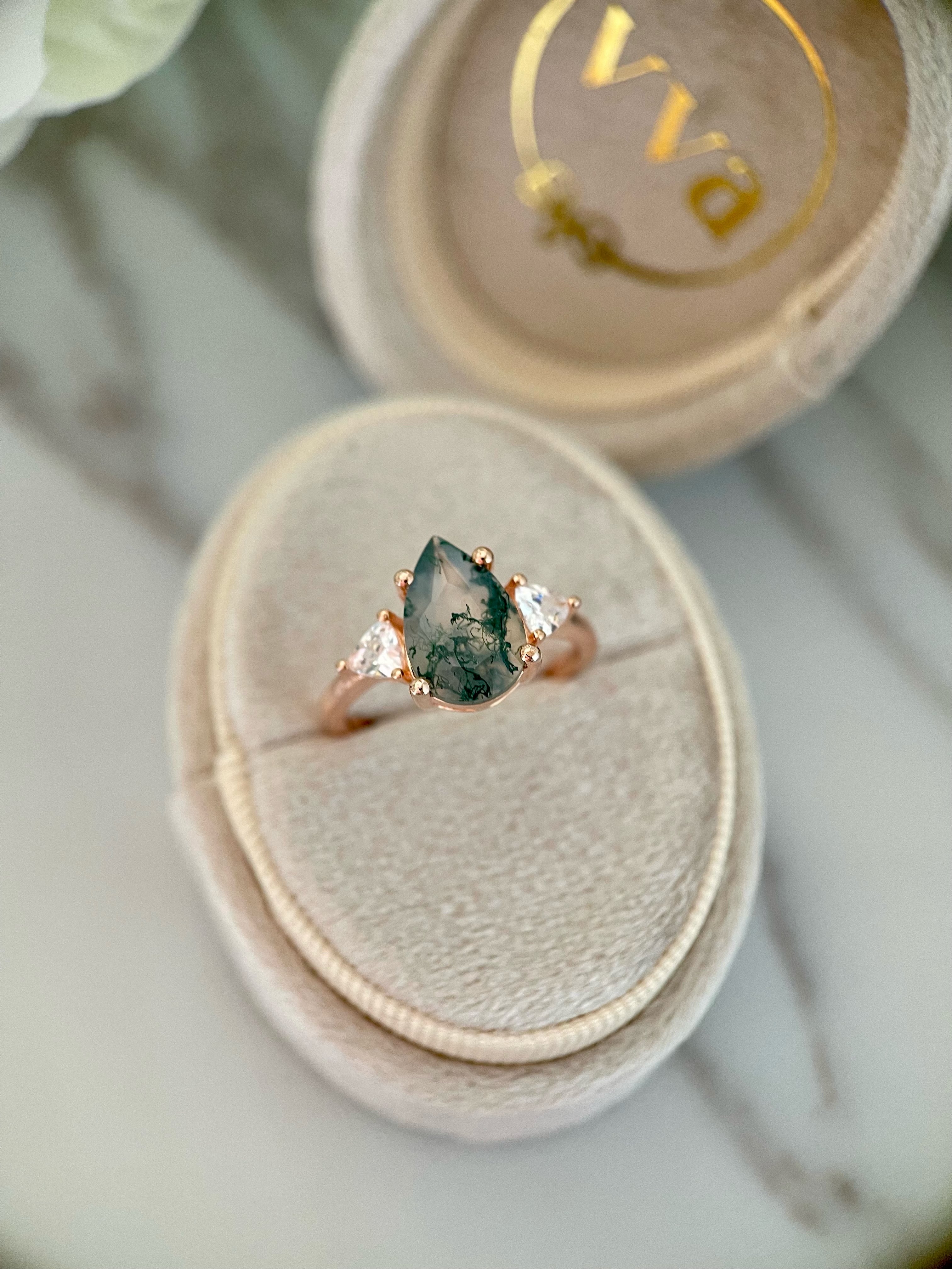 【NOISETTE】Bague de fiançailles unique en agate mousse naturelle, faite à la main, 3 carats, forme poire