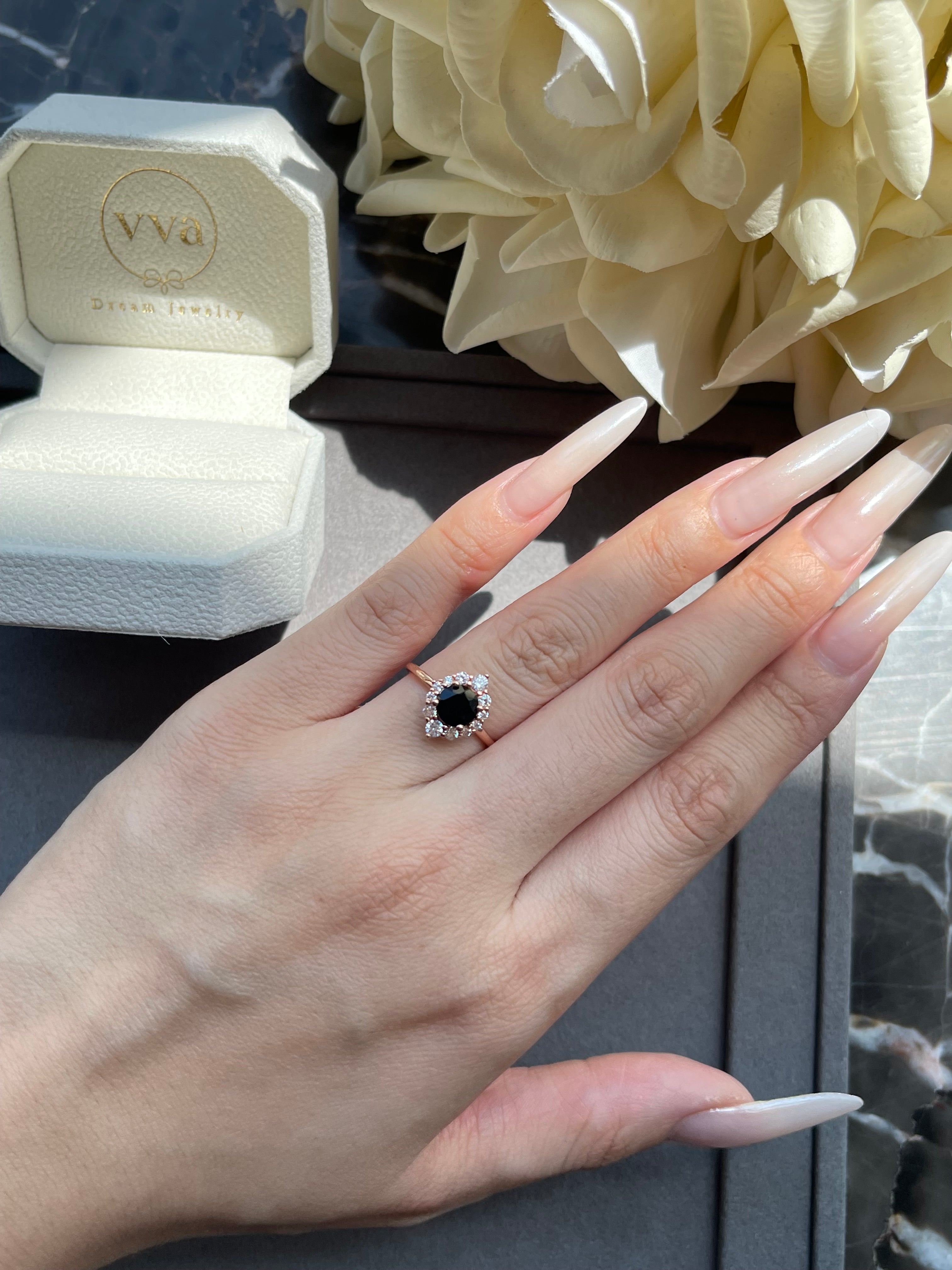 【Isolde】Unique Handmade Natural Black Onyx Engagement Ring 0.8ct Round Shape