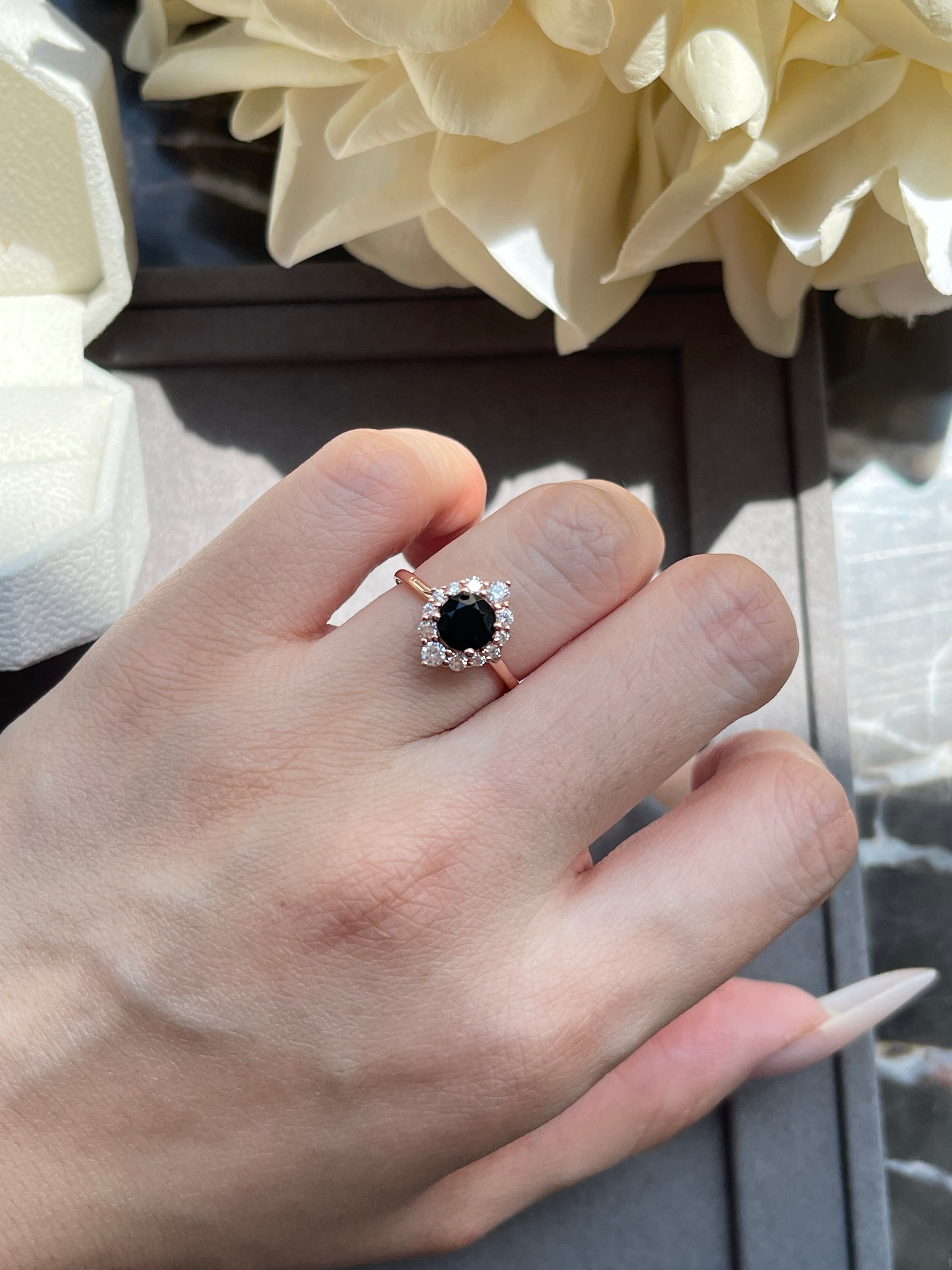 【Isolde】Unique Handmade Natural Black Onyx Engagement Ring 0.8ct Round Shape