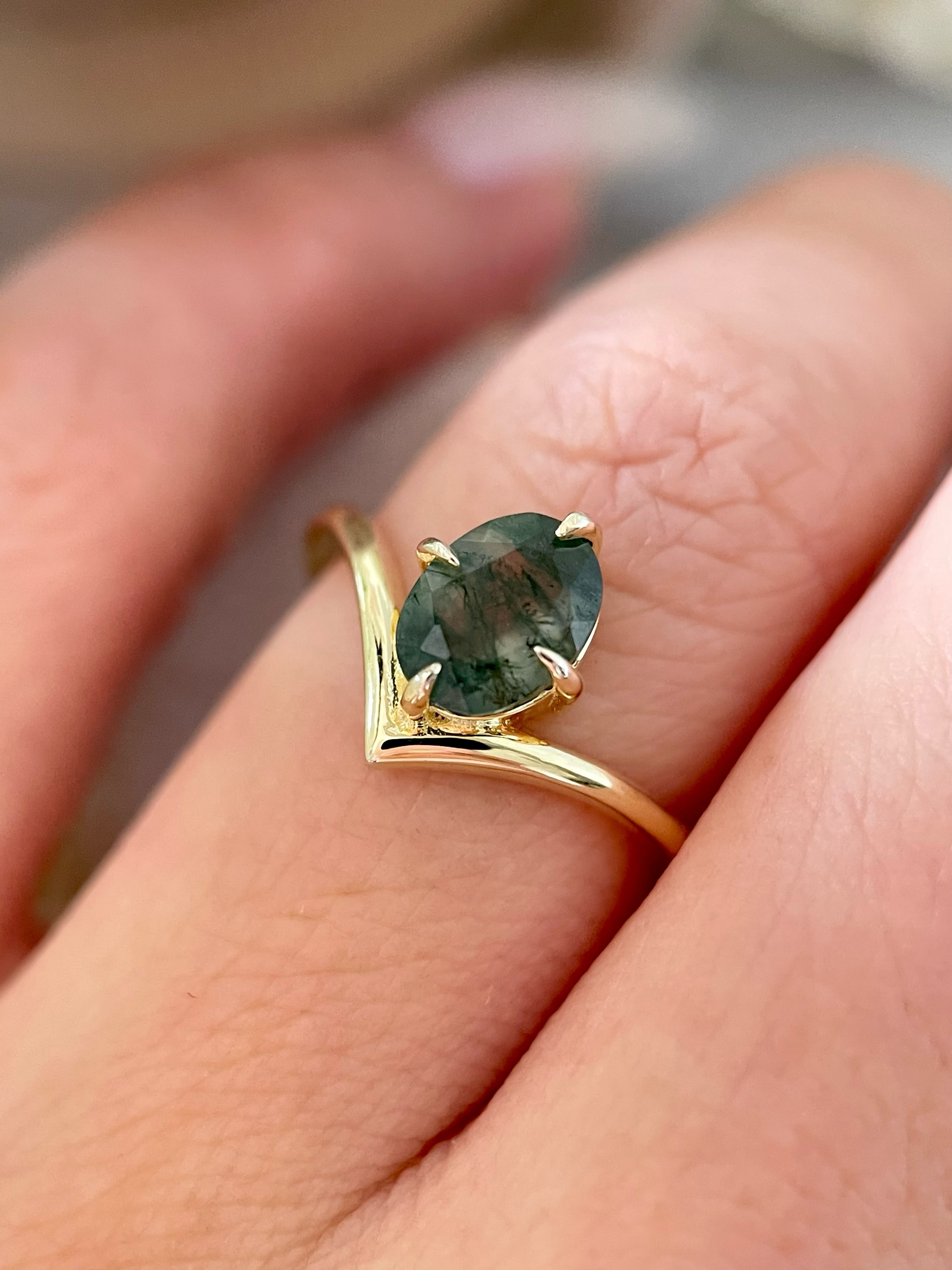 【JADE】Bague de fiançailles unique en agate mousse naturelle, faite à la main, de forme ovale, 1,5 carat