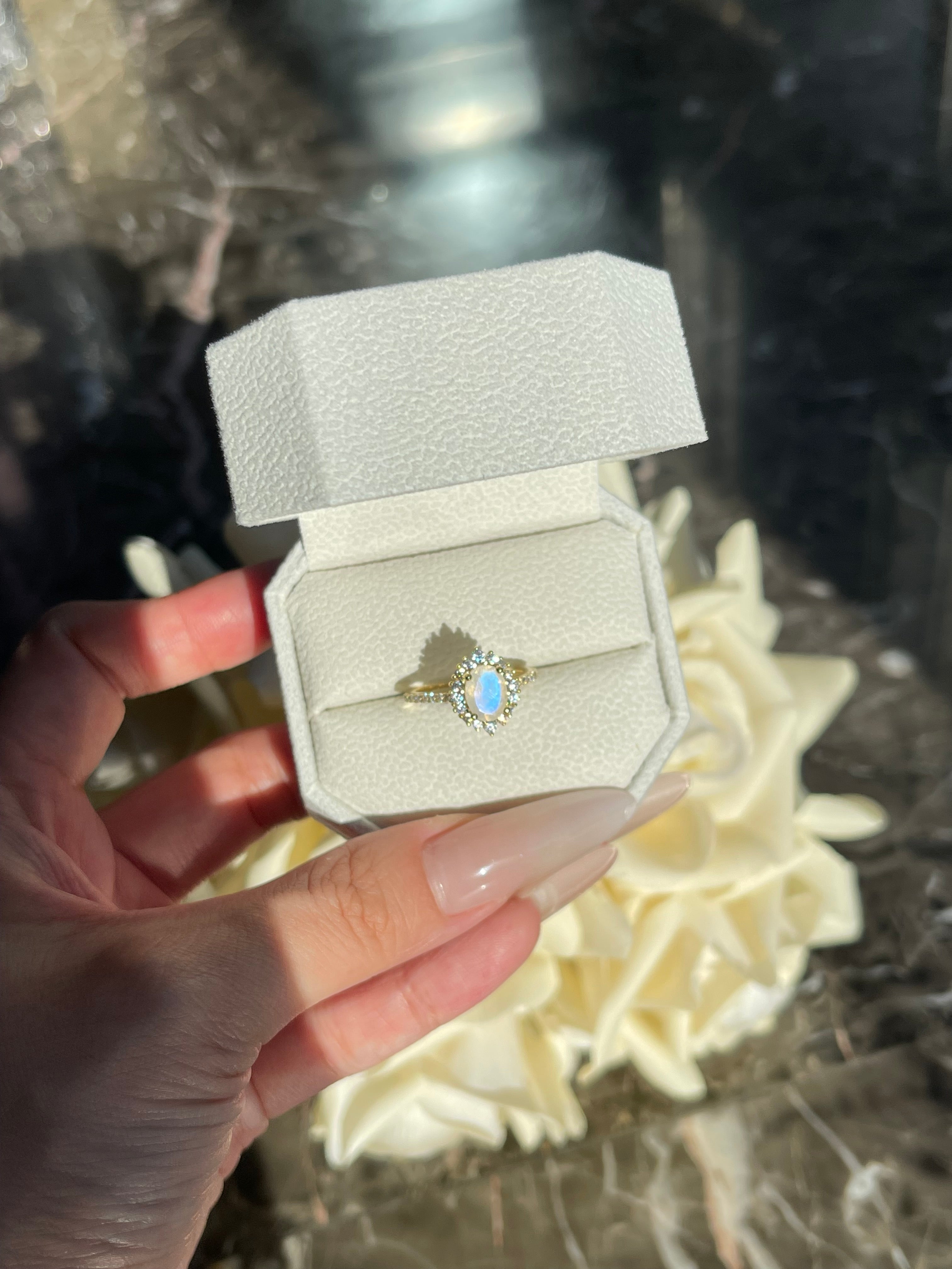 【Celestia】Unique Handmade Natural Blue Moonstone Engagement Ring 1.5ct Oval Shape