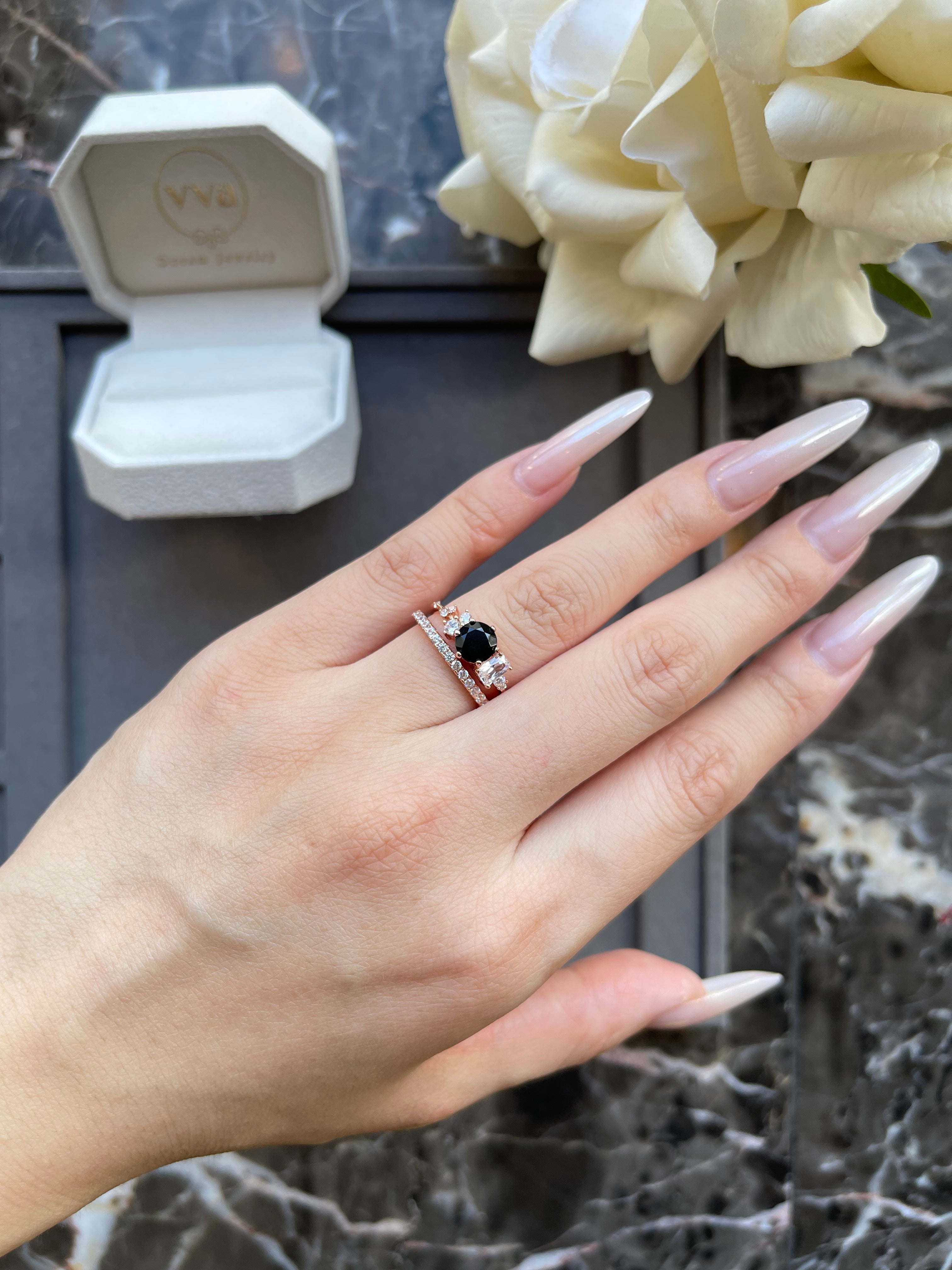 【Flora】Handmade Natural Black Onyx Engagement Ring 0.8ct Round Shape