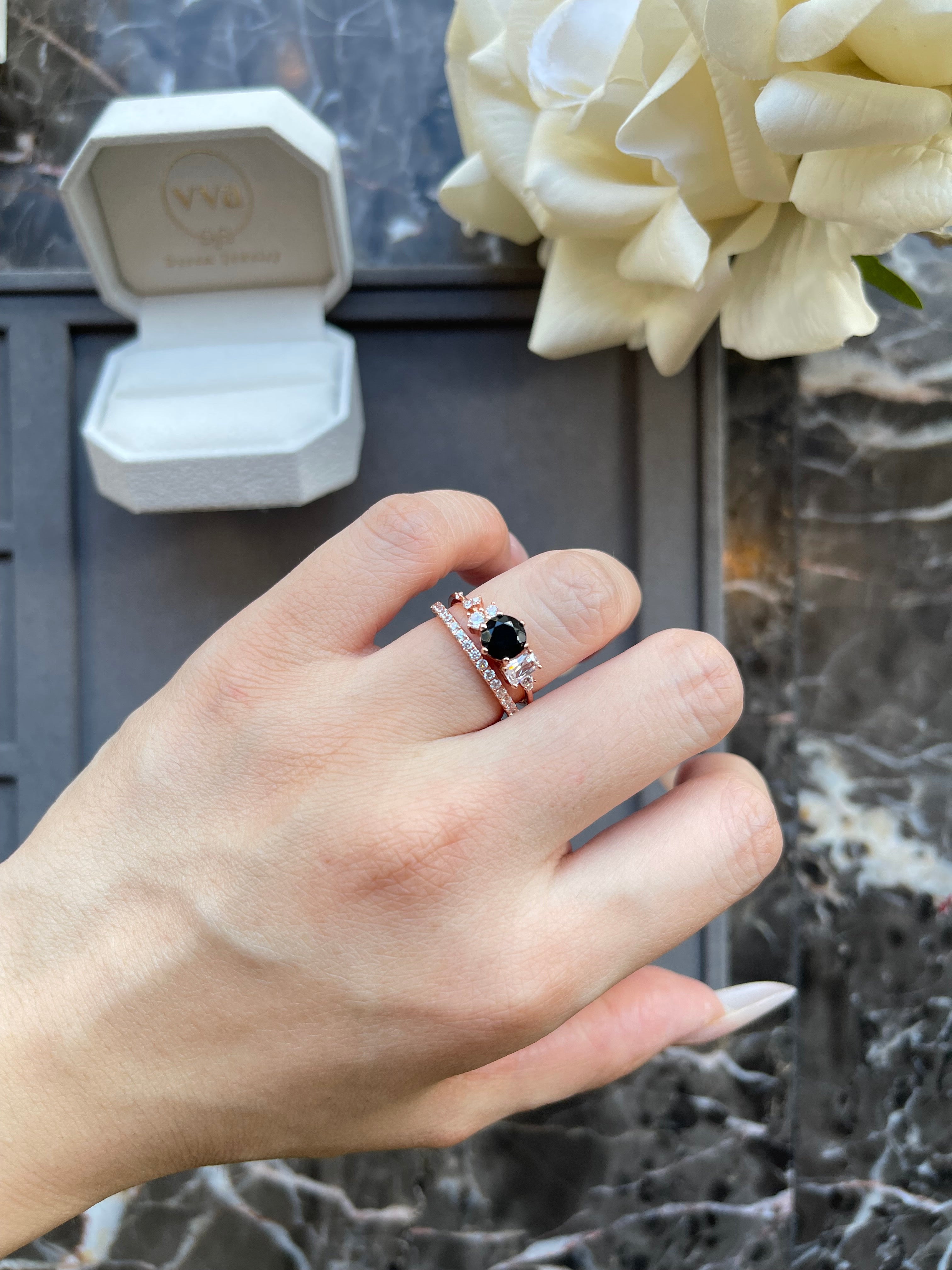 【Flora】Handmade Natural Black Onyx Engagement Ring 0.8ct Round Shape