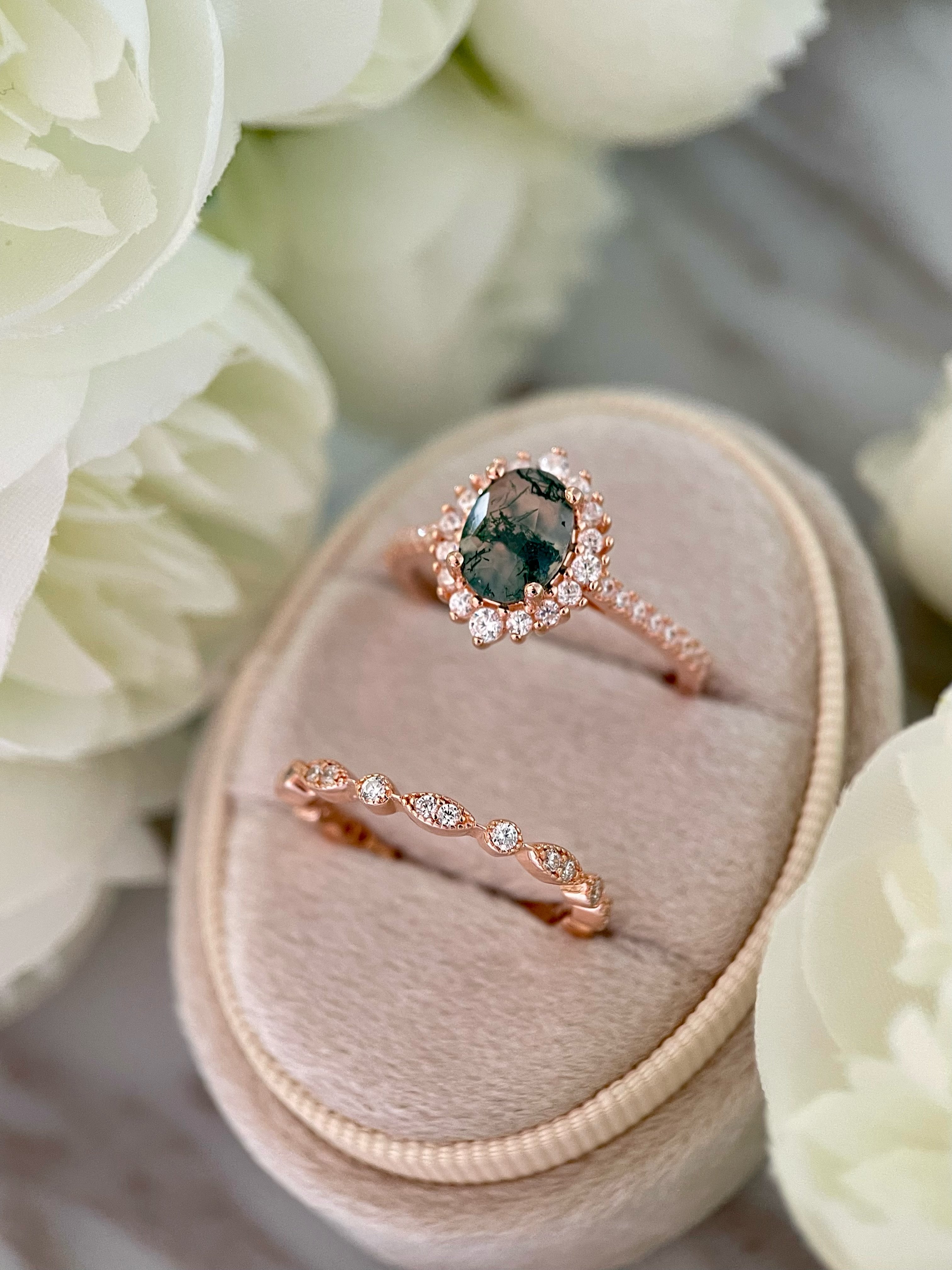 【Ensemble Solara】Ensemble unique de bagues de fiançailles en agate mousse naturelle, taillée à la main, 2 pièces, 1,5 ct, forme ovale