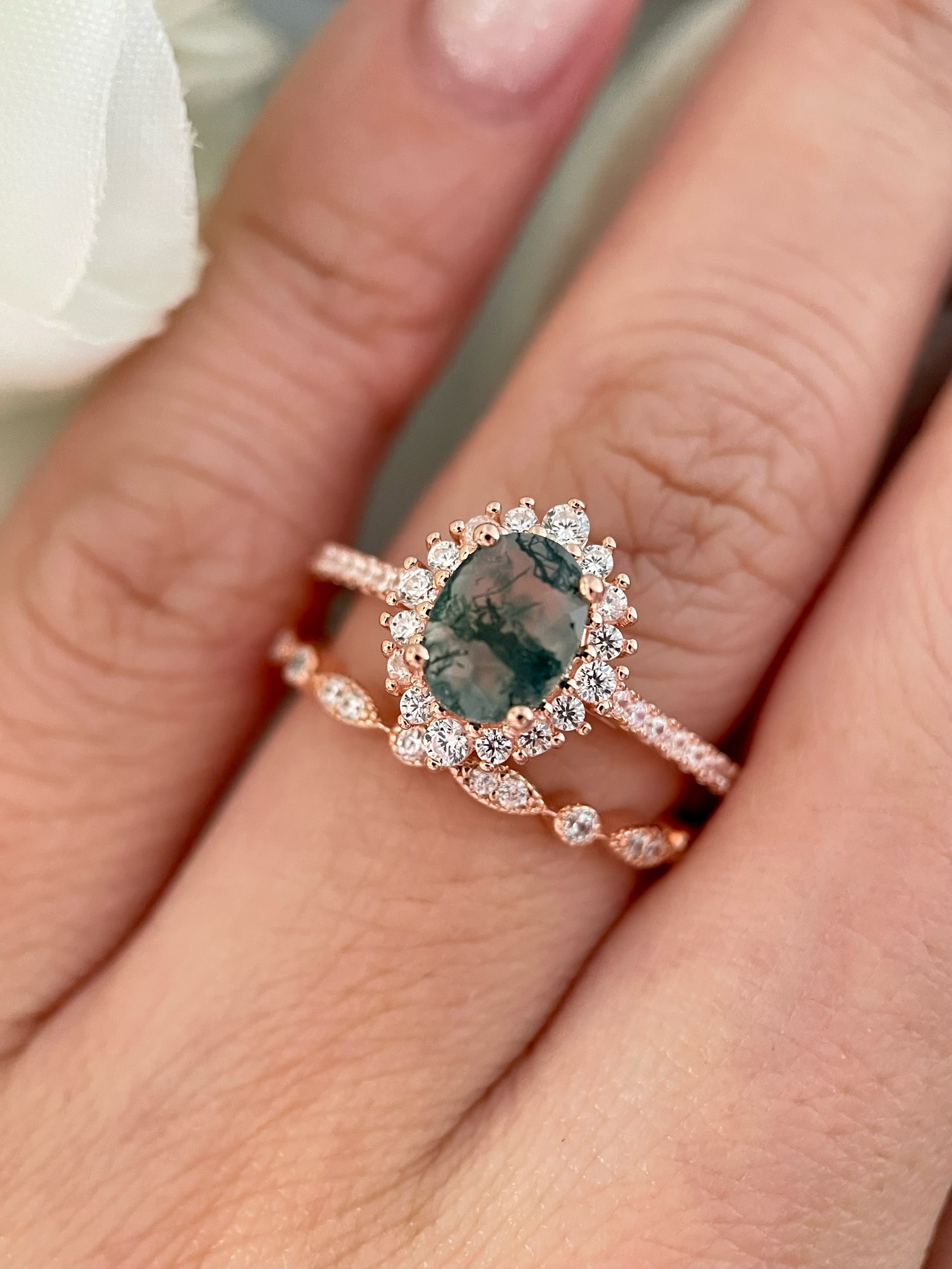 【Ensemble Solara】Ensemble unique de bagues de fiançailles en agate mousse naturelle, taillée à la main, 2 pièces, 1,5 ct, forme ovale