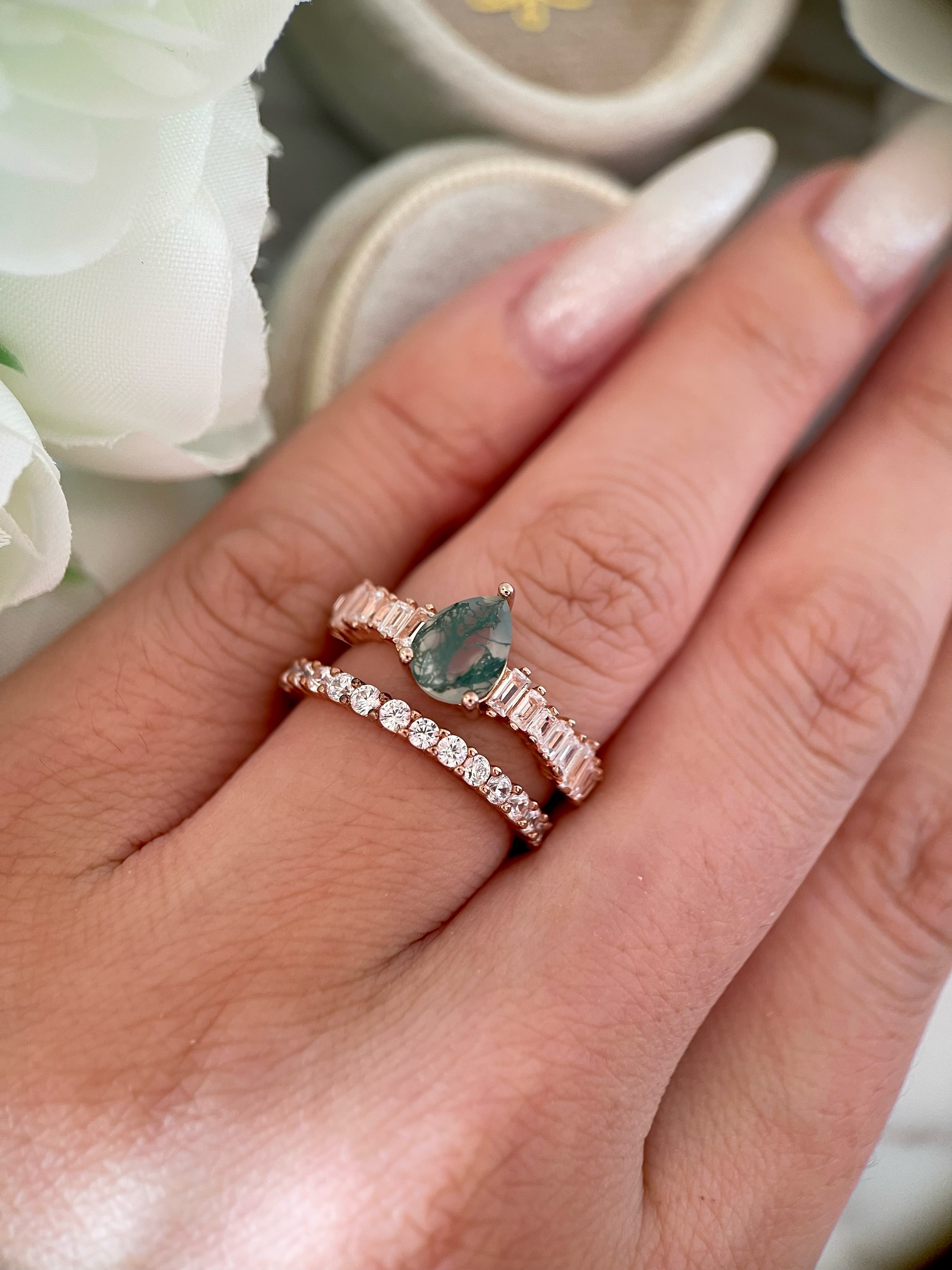 【Ensemble Dewdrop Canopy】Ensemble de bagues de fiançailles unique, fait main, en agate mousse naturelle, 2 pièces, 0,8 ct, forme poire