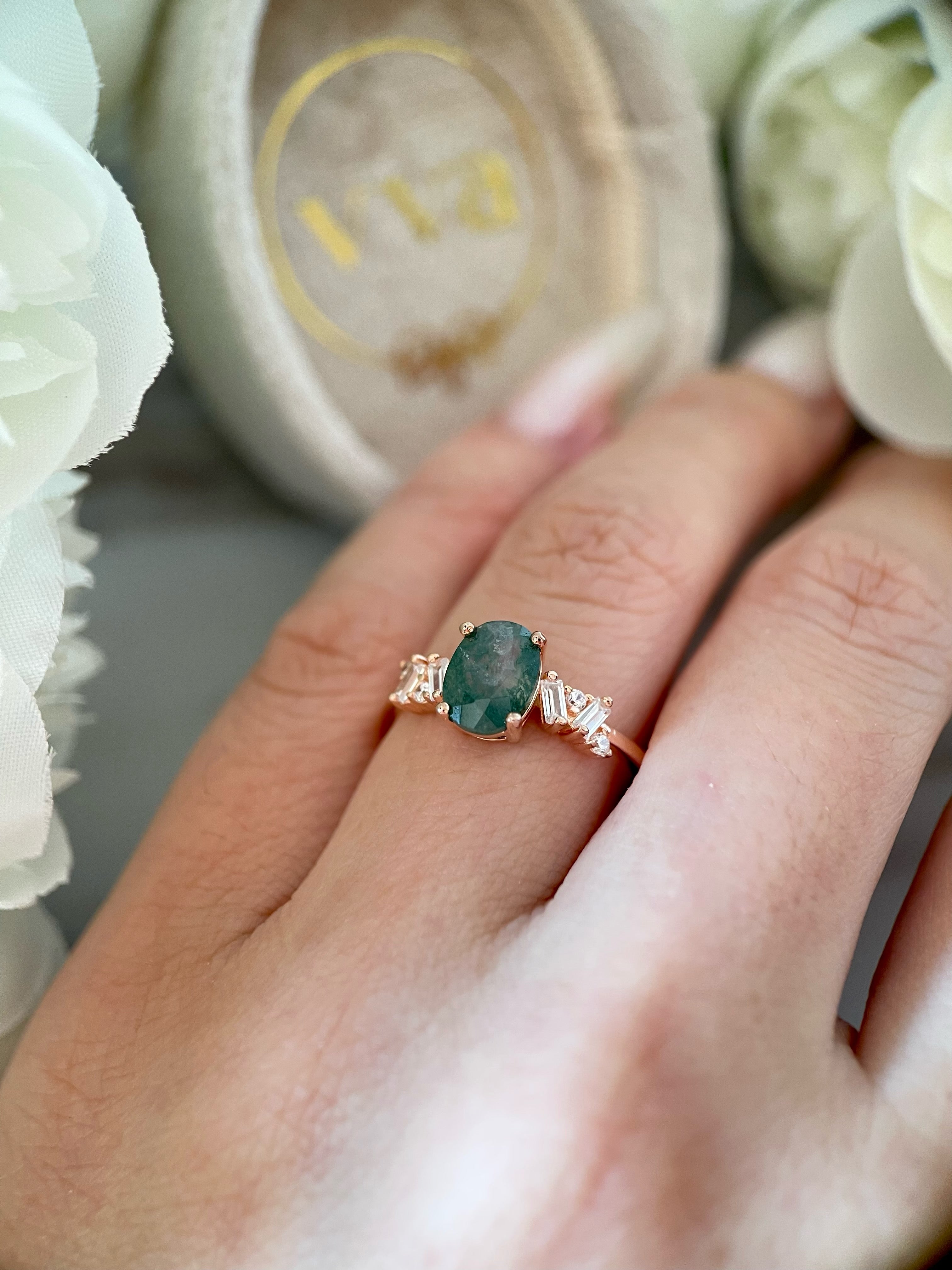 【Sylvan Whisper】Bague de fiançailles unique, faite main, en agate mousse naturelle de 1,5 ct, forme ovale