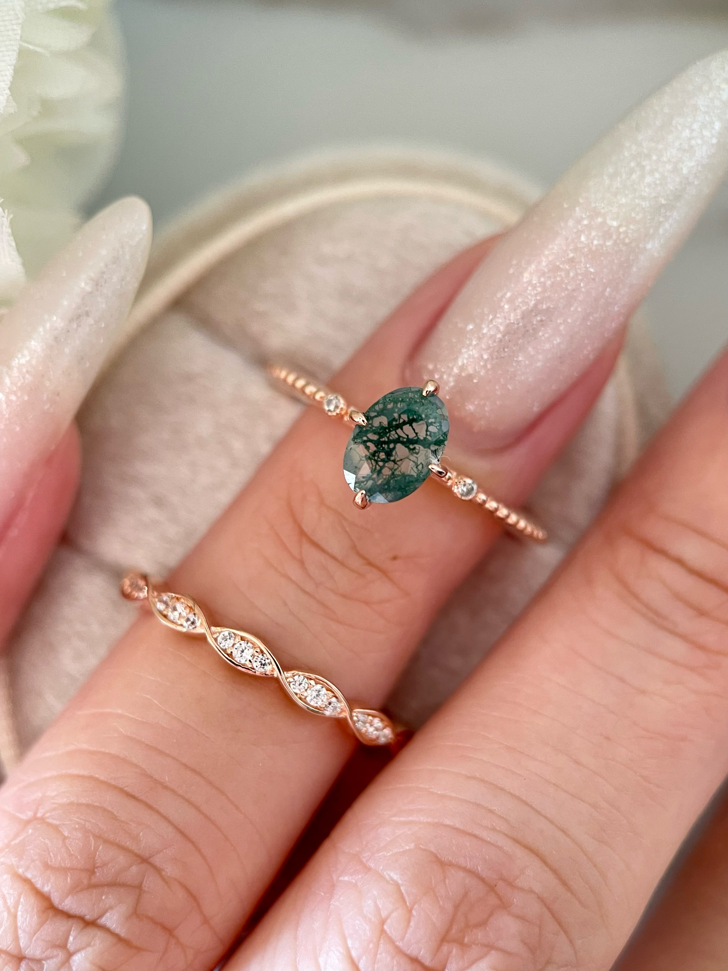 【Ensemble Veridian】Ensemble de 2 bagues de fiançailles ovales en agate mousse naturelle, 3 carats, fabriquées à la main.