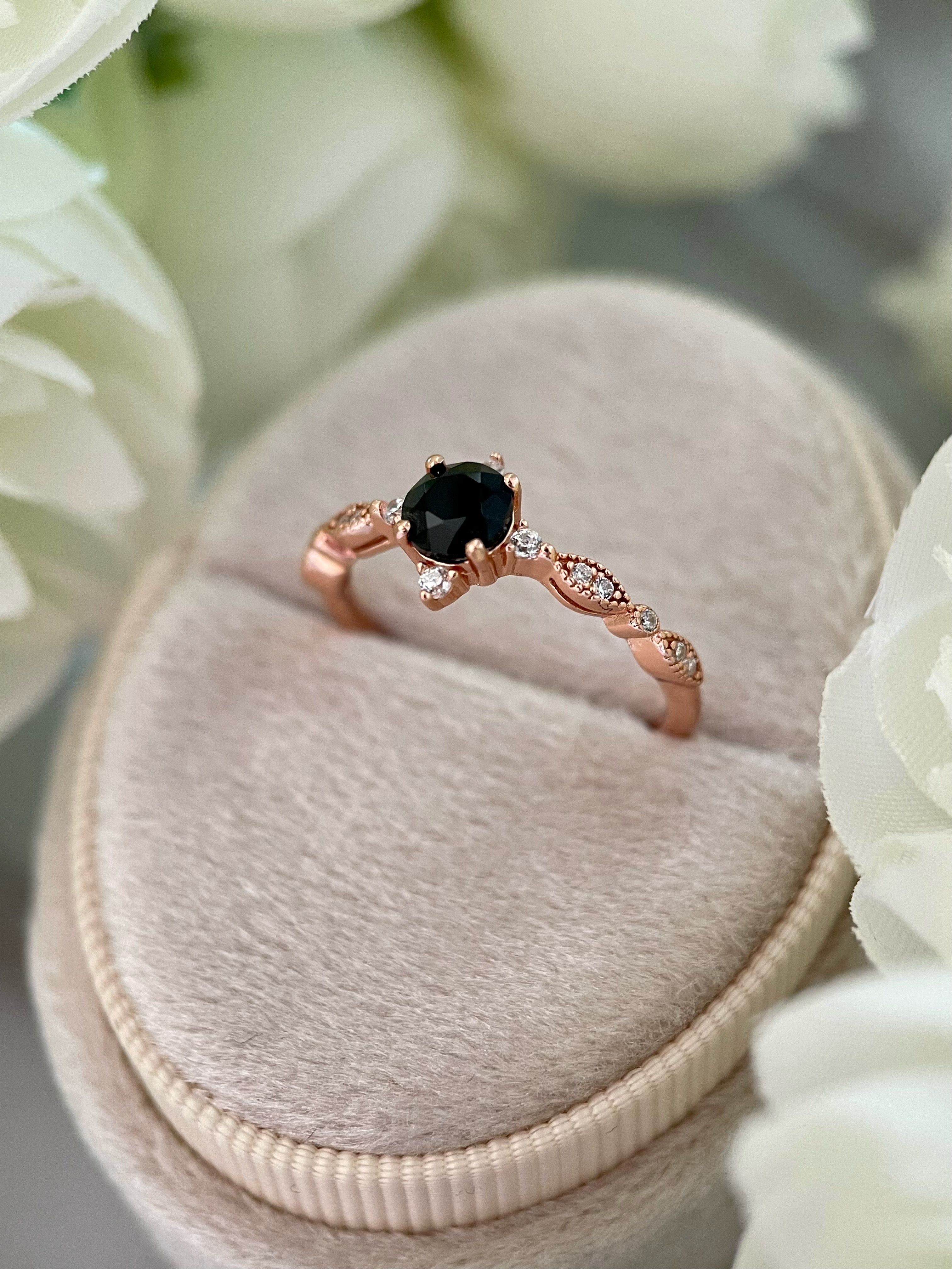 【Nocturna】Bague de fiançailles artisanale en onyx noir naturel de 0,5 ct, forme ronde