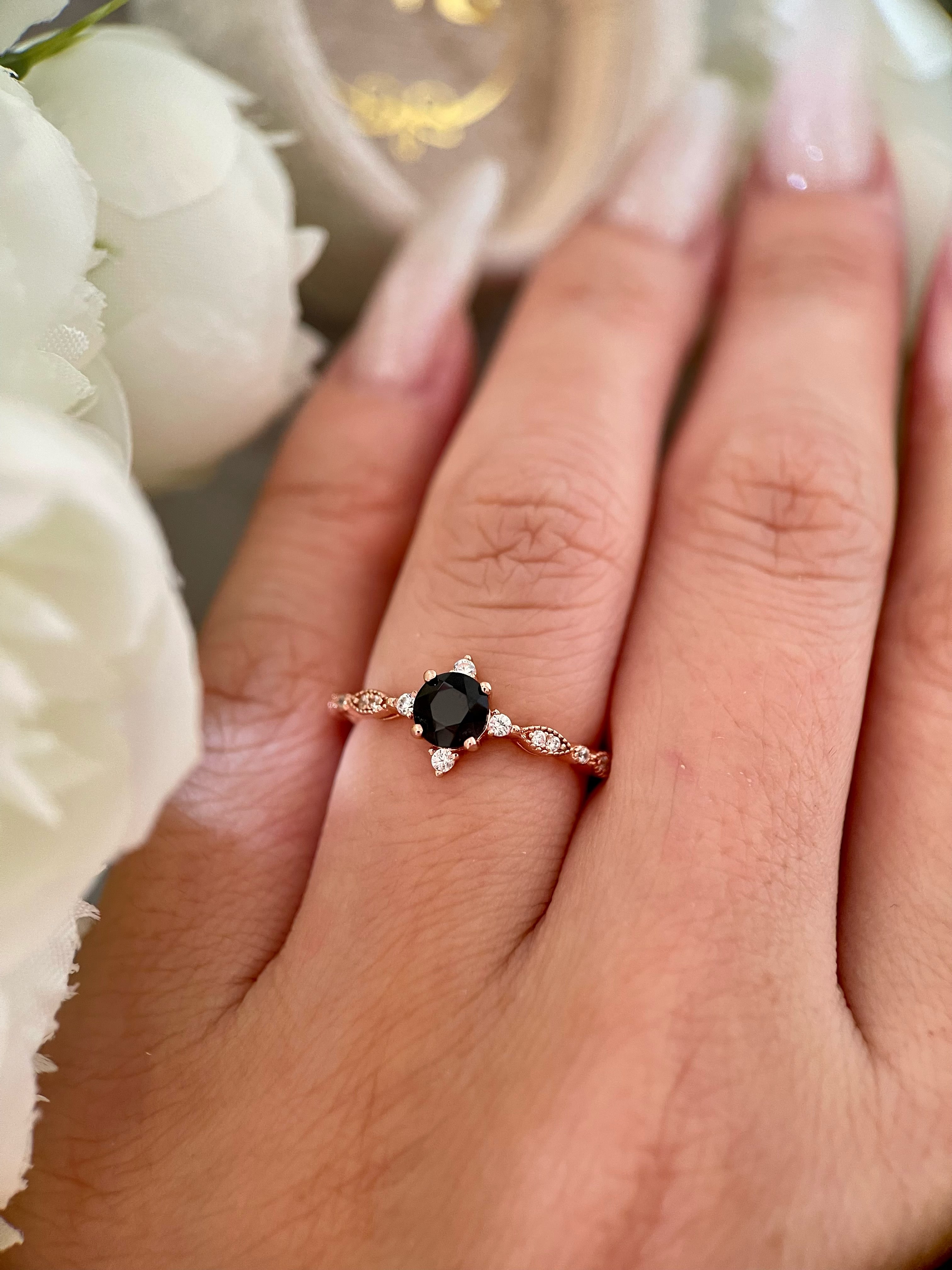 【Nocturna】Handmade Natural Black Onyx Engagement Ring 0.5ct Round Cut
