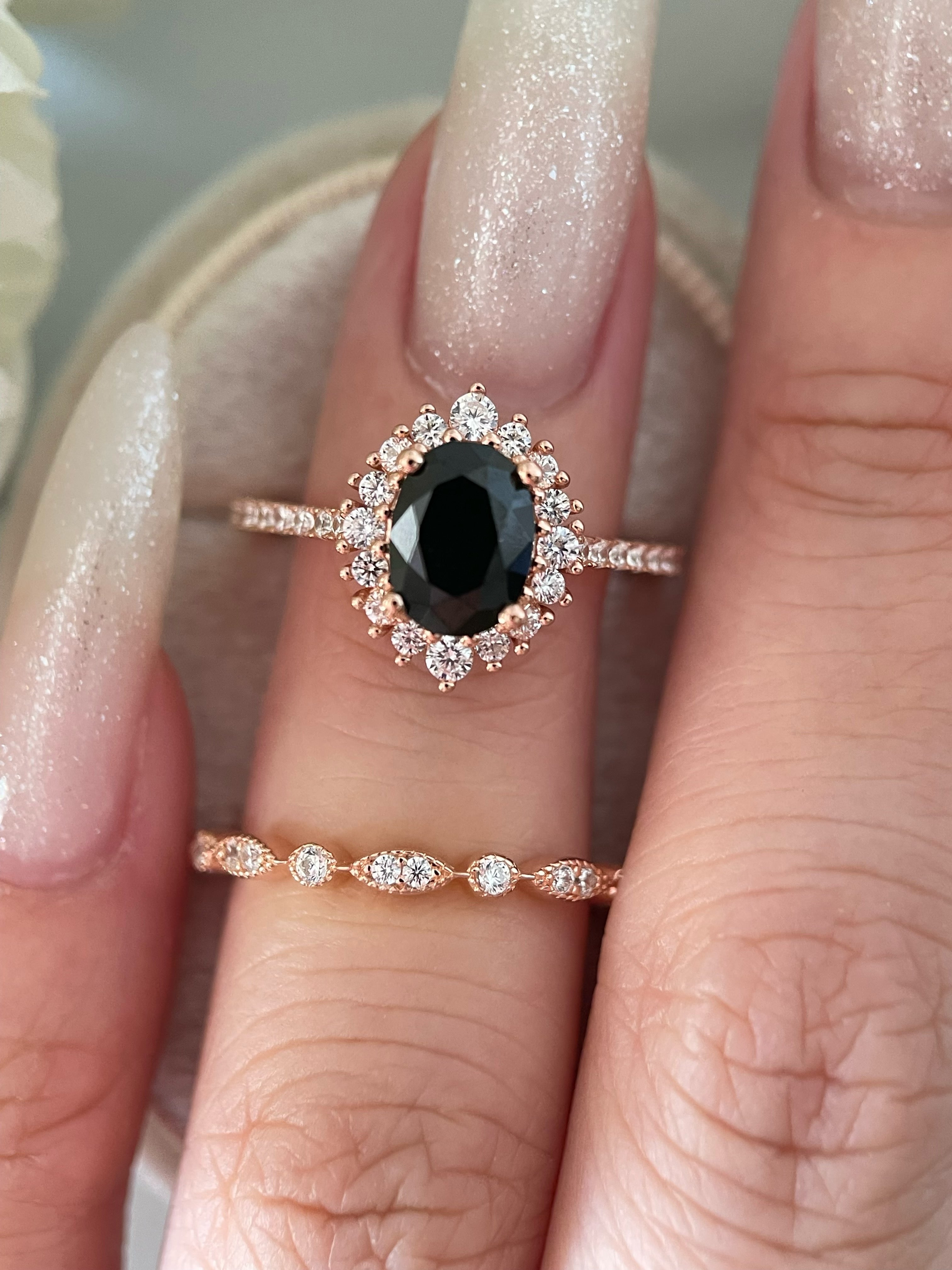 【Ensemble Vespera】Ensemble de 2 bagues de fiançailles ovales en onyx noir naturel fait main (1,5 ct).