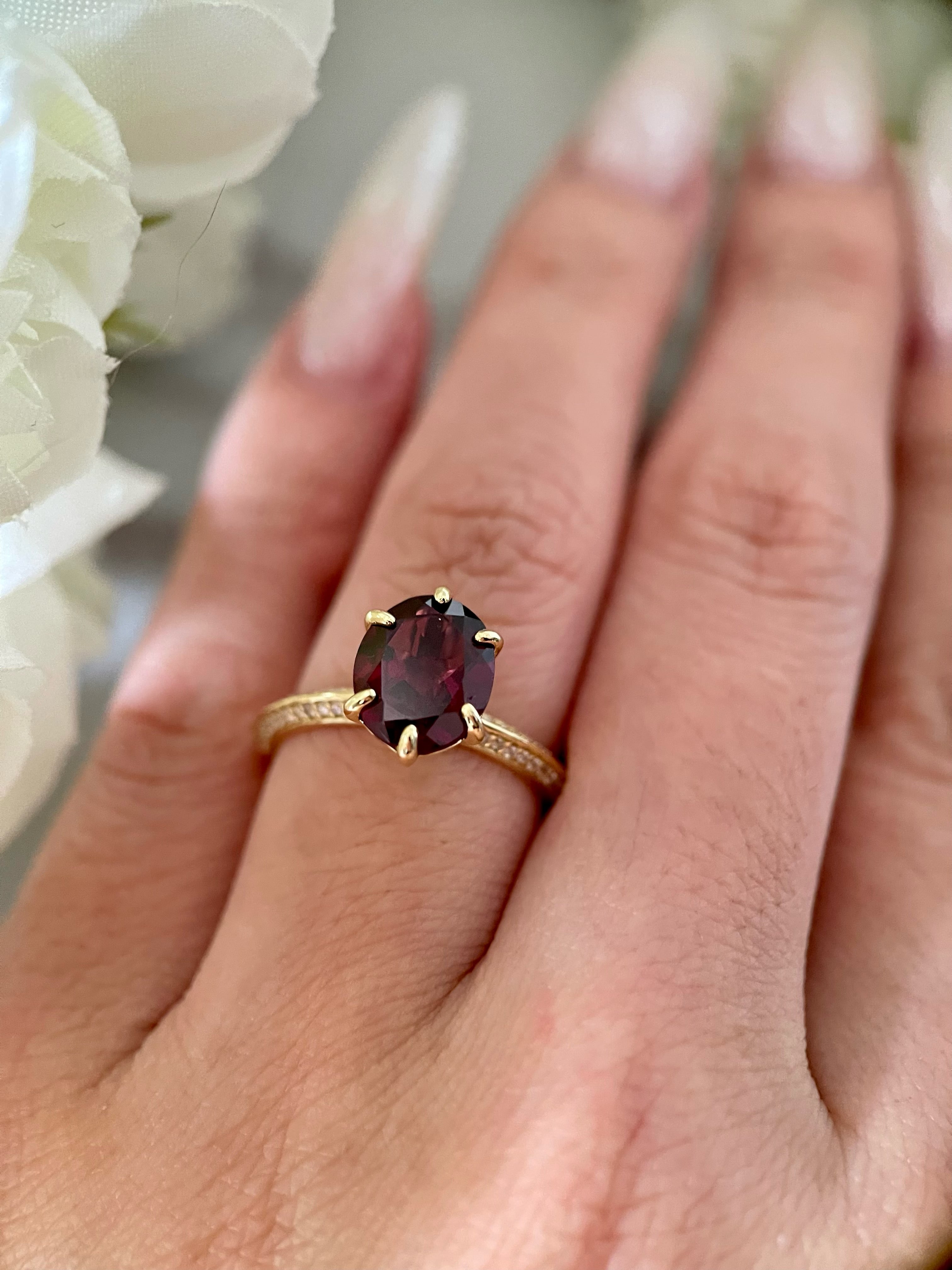 【Rubaiyat】Unique Handmade Natural Rhodolite Garnet Engagement Ring Set Oval Cut