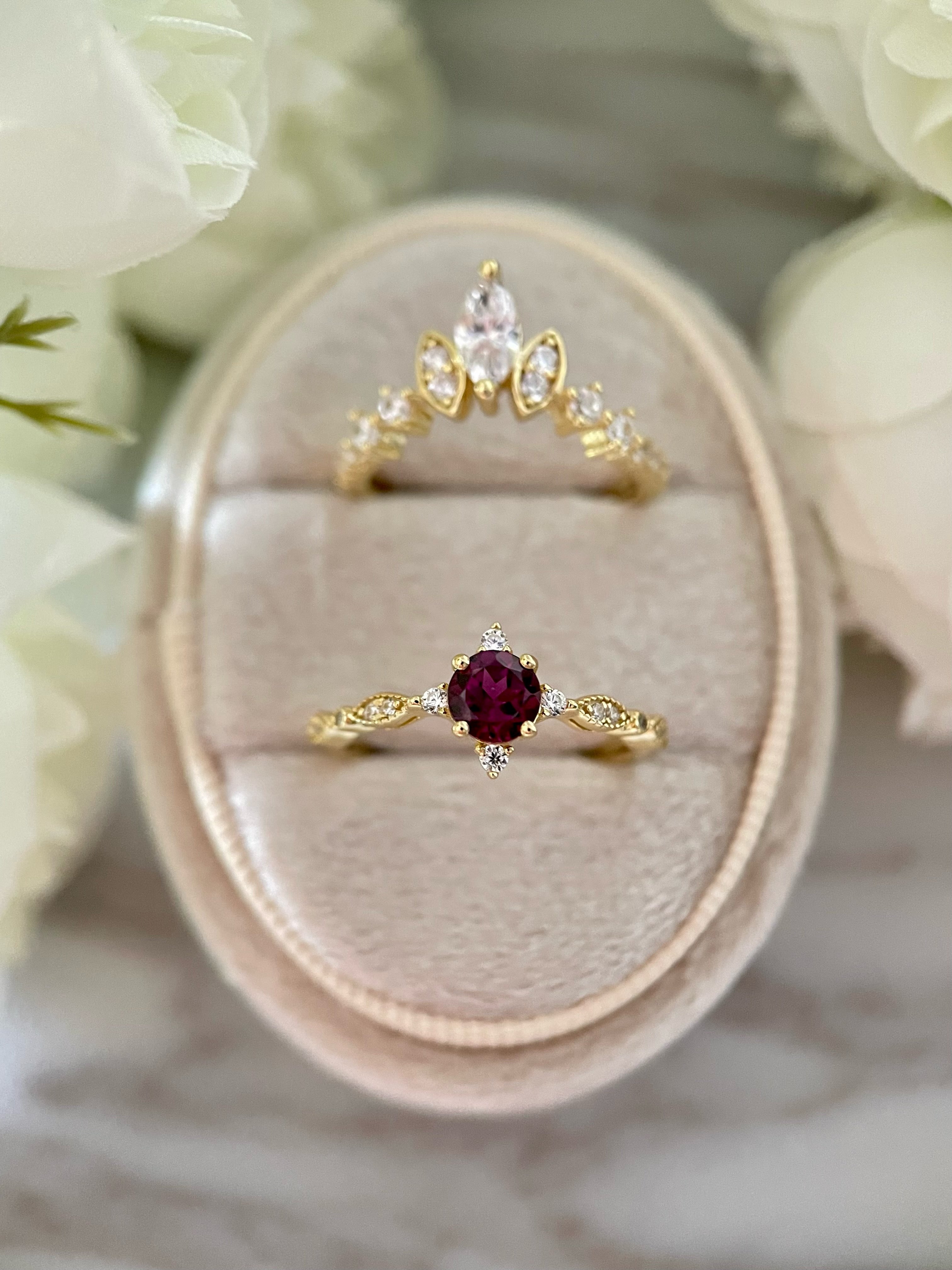 【Valoria Set】Handmade Natural Rhodolite Garnet Engagement Ring Set 2pcs 0.5ct Round Cut