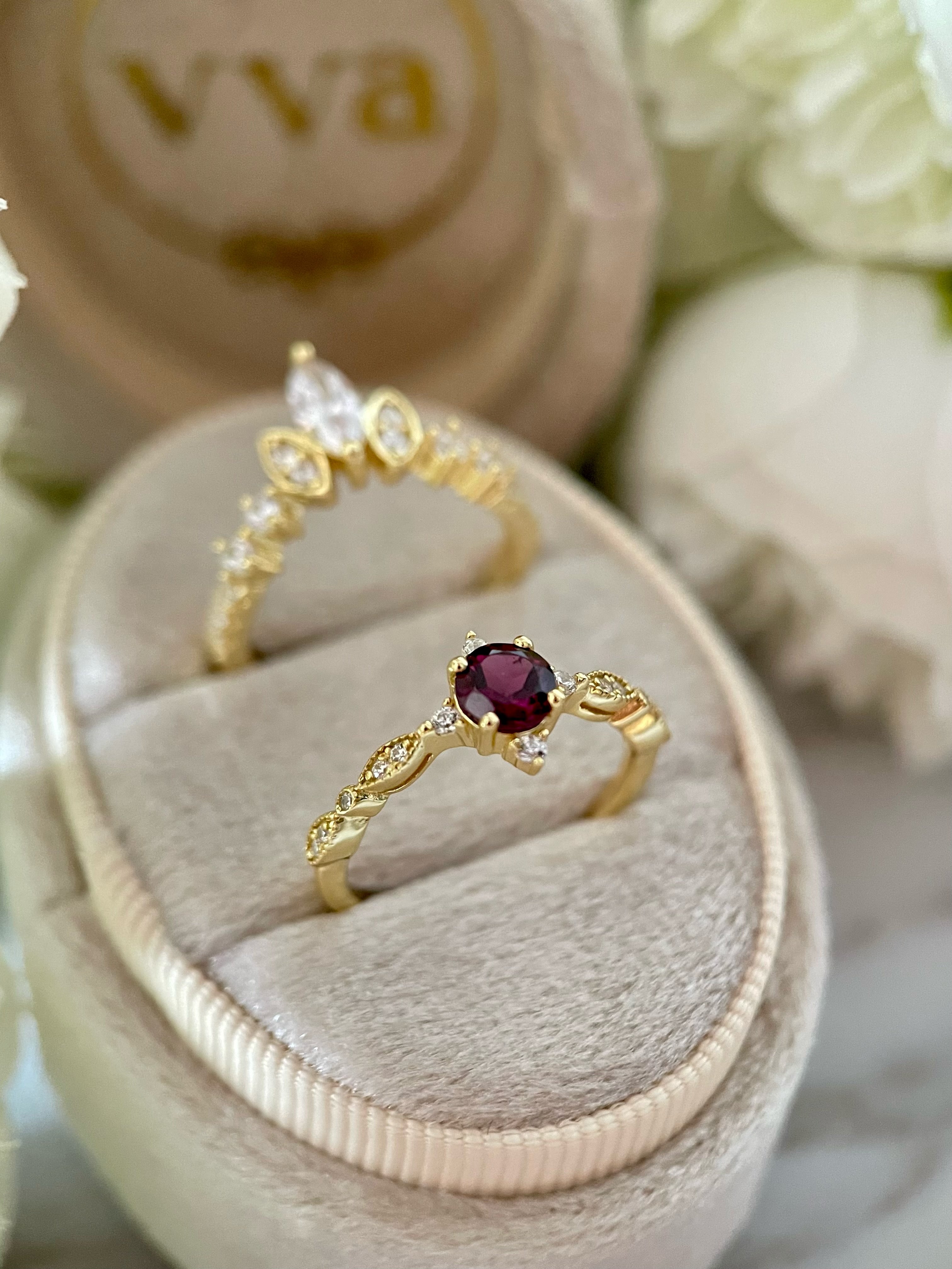 【Valoria Set】Handmade Natural Rhodolite Garnet Engagement Ring Set 2pcs 0.5ct Round Cut