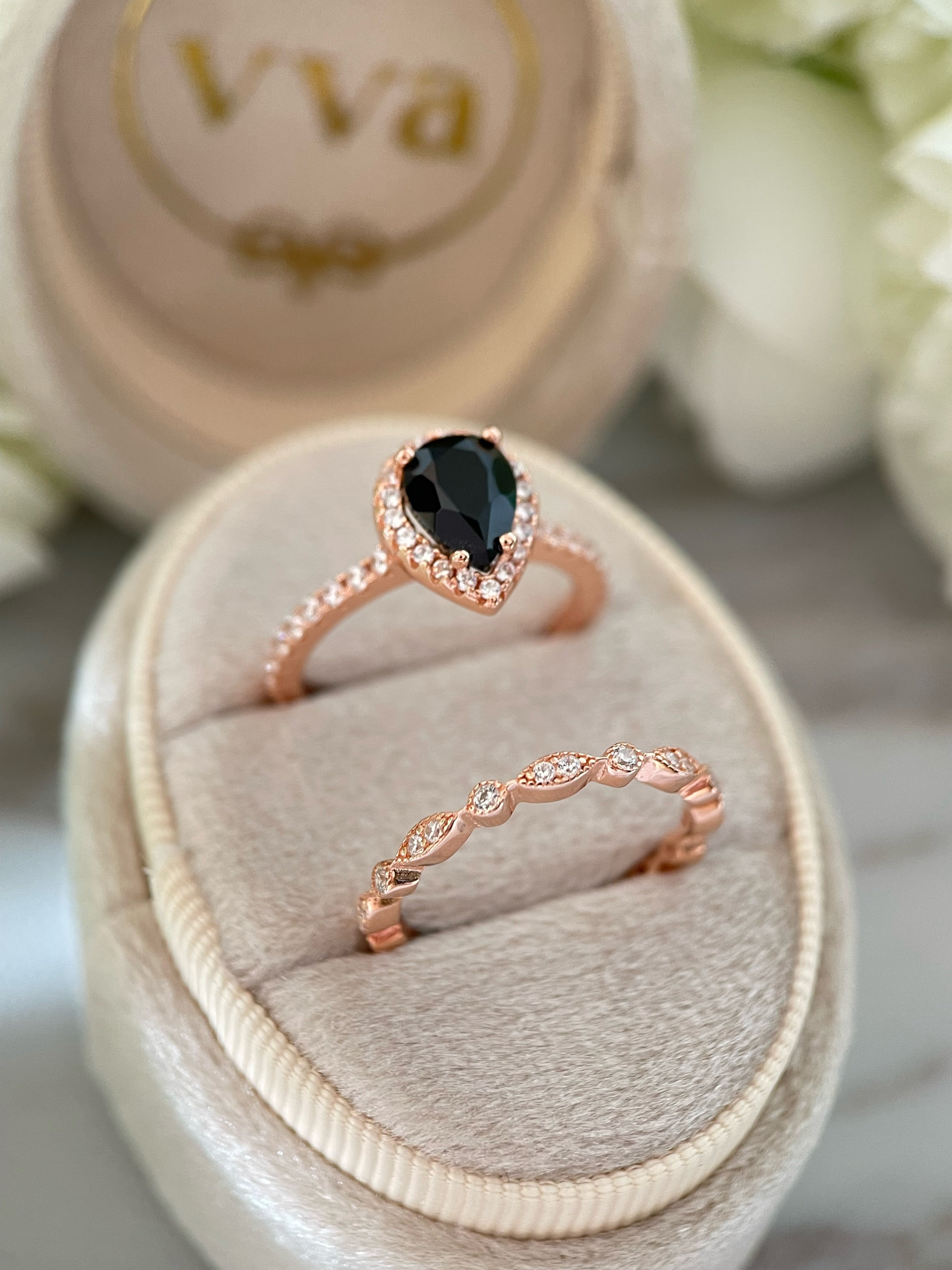 【Ensemble Ebon Vortex】Ensemble de 2 bagues de fiançailles en onyx noir naturel fait main, 0,8 ct, forme poire